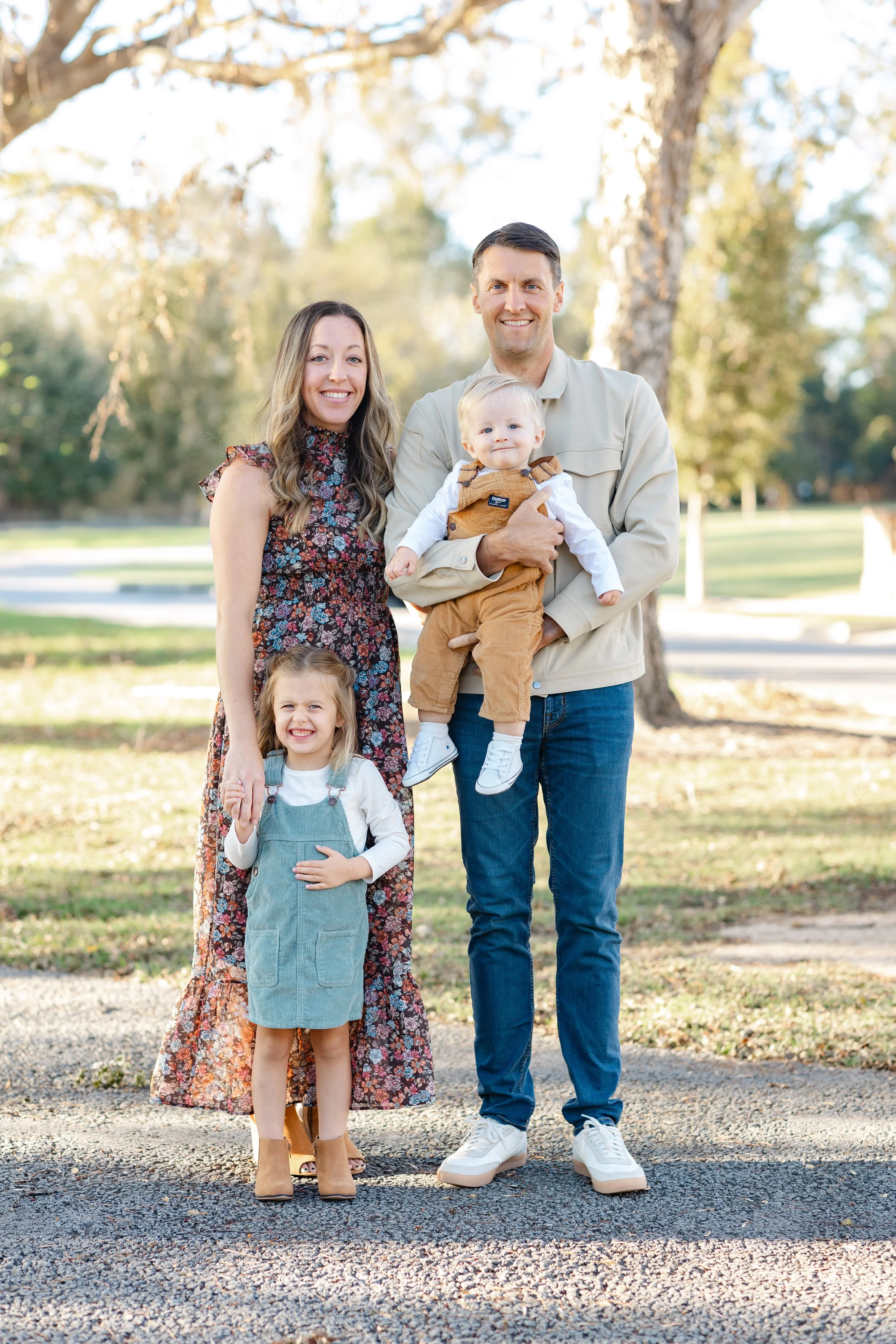 Looking Your Best! What to Wear for Your Frankfurt Germany Family Portrait Session