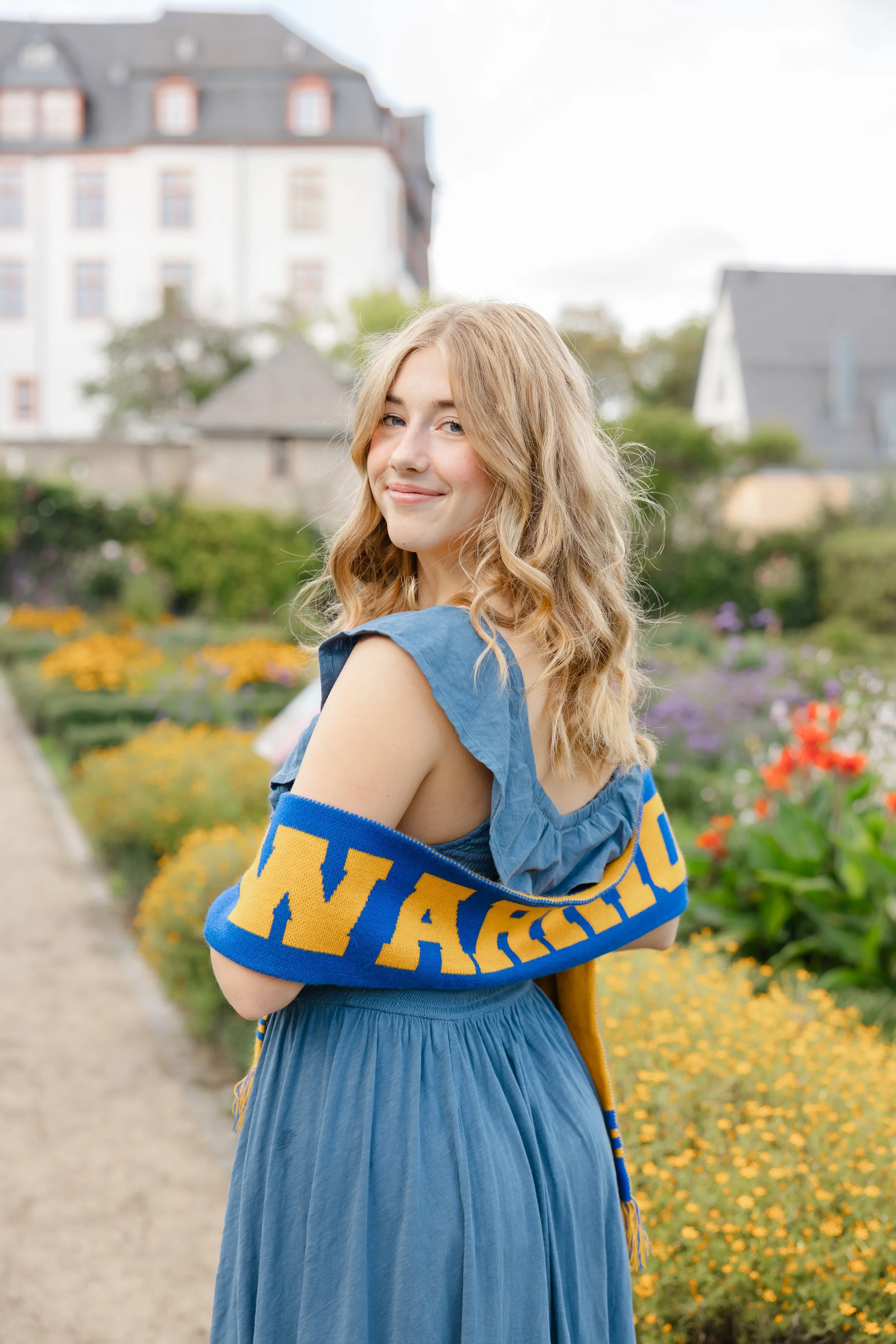 Golden Hour in Idstein – A Senior Photography Session to Remember