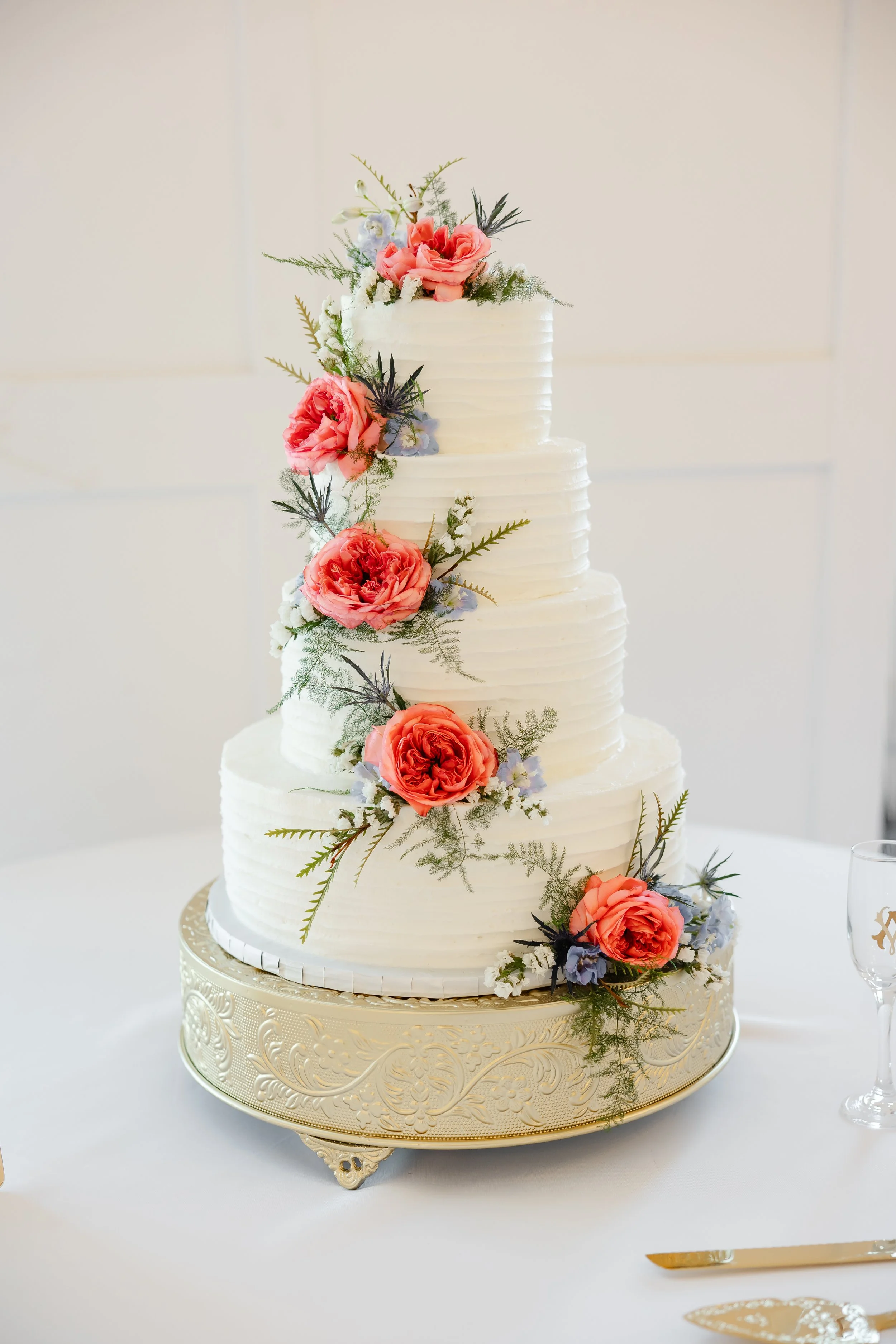 wedding cake photographed at grace wood manor in Augusta ga