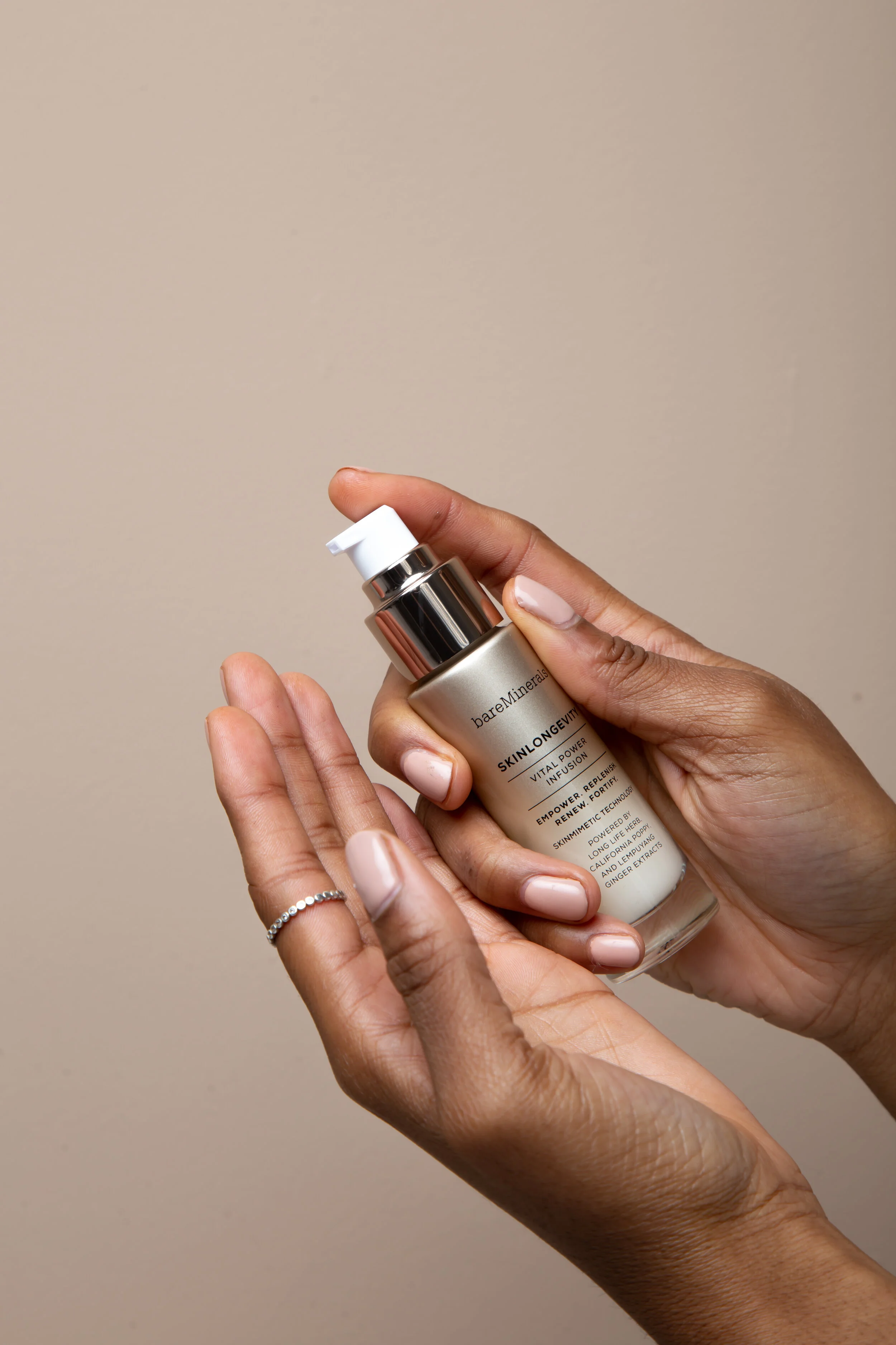 Taylor Ivanna - Bare minerals