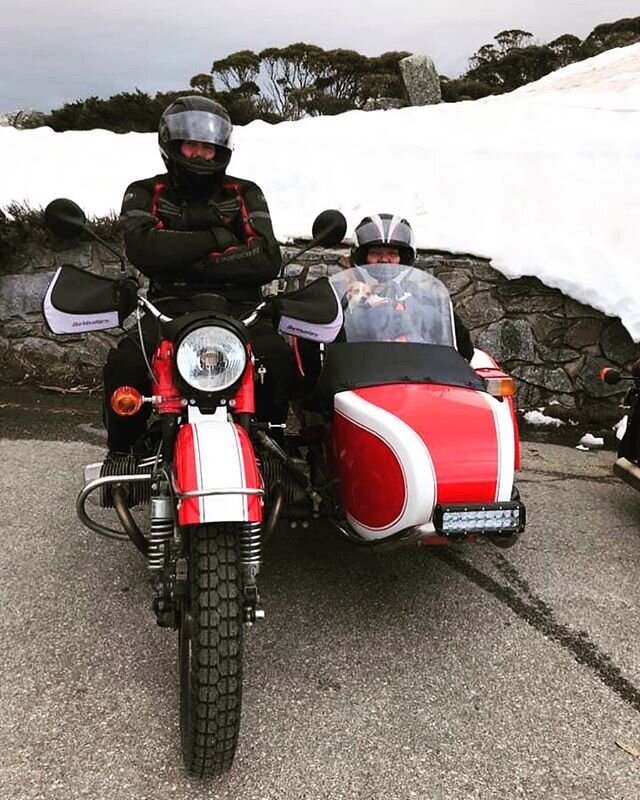 Has it been too cold to ride this weekend??
Who&rsquo;s been brave?
#toocold #nevertoocoldtoride #uralmotorcycles #uralaustralia #uralsidecar #uralmotorcycle #sidecar #weekendvibes #sharetheadventure