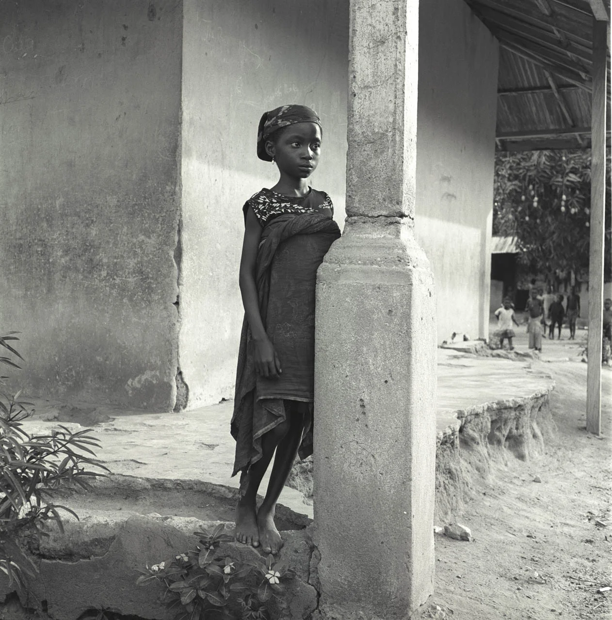 girl near pillar.jpg