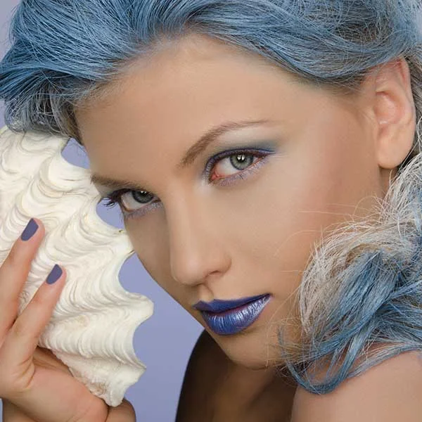 600X600_lady-w-shell.jpg