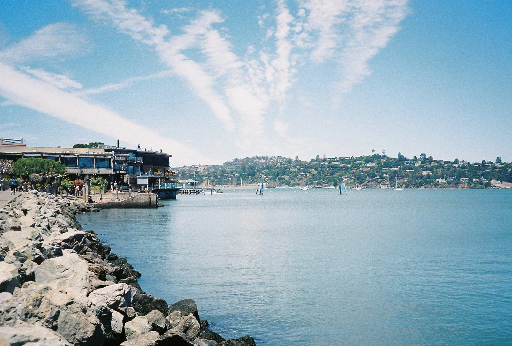 9735Intind002932-R1-064-30A.jpg