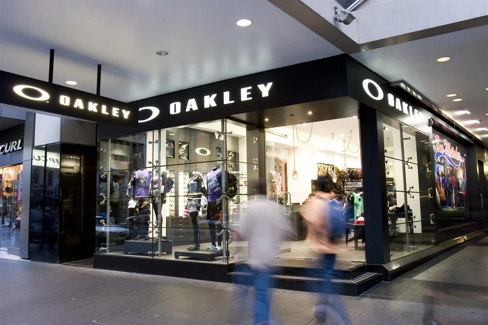 Oakley Queen Street
