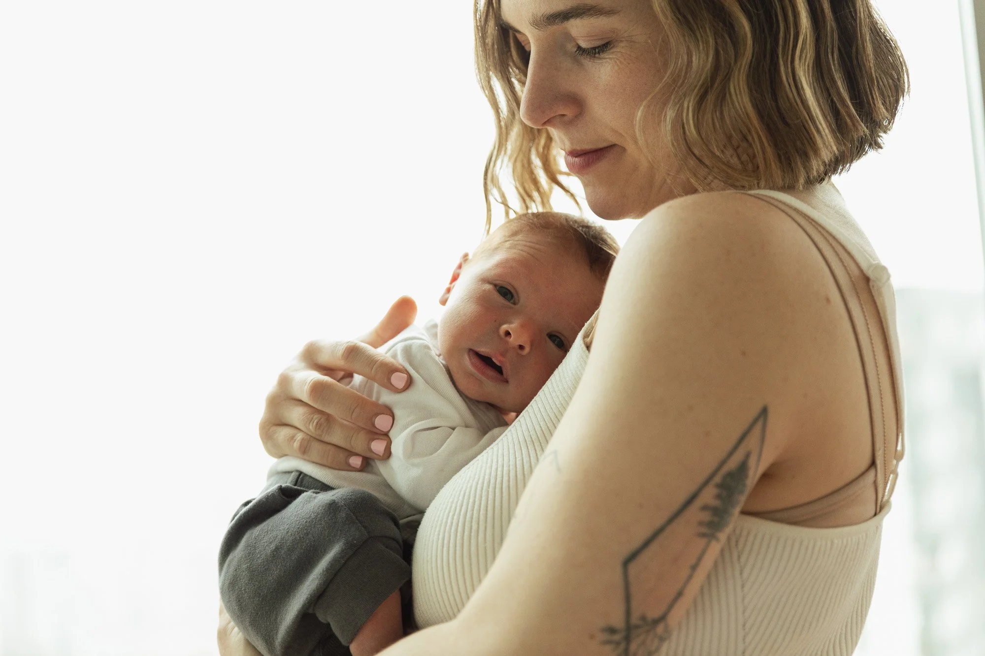 In home newborn photography in Vancouver Downtown apartment