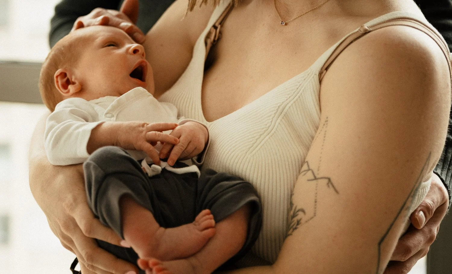 Vancouver in home photo session of a newborn baby