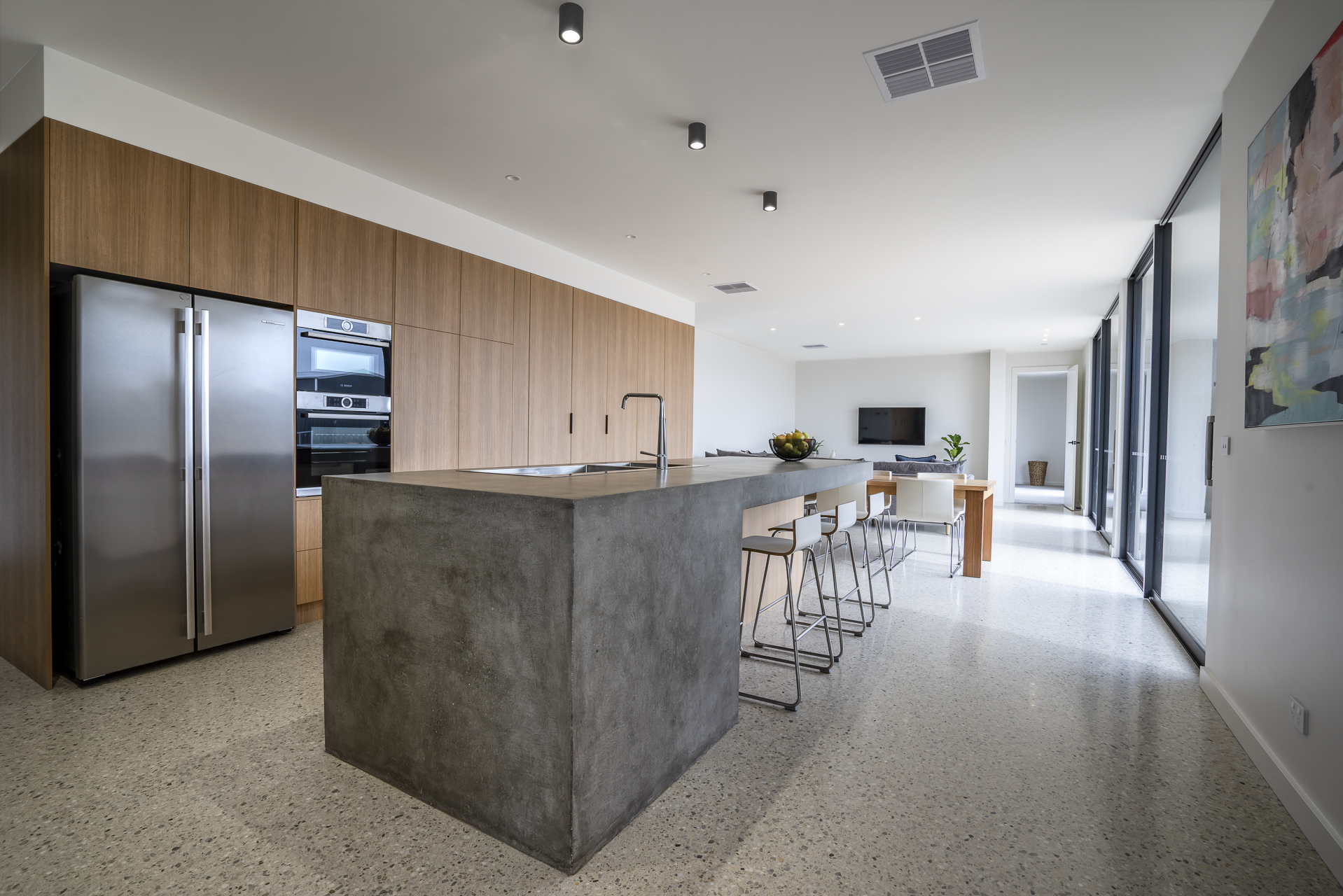  Photography and video for local Albury business, Y+D Concrete Polishing, showing off their latest residential projects. 