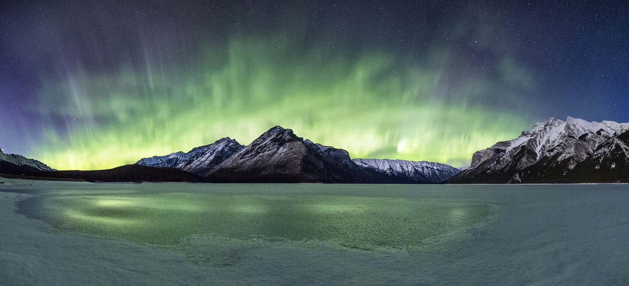 AuroraMinnewankaPano02-RecoveredFB.jpg