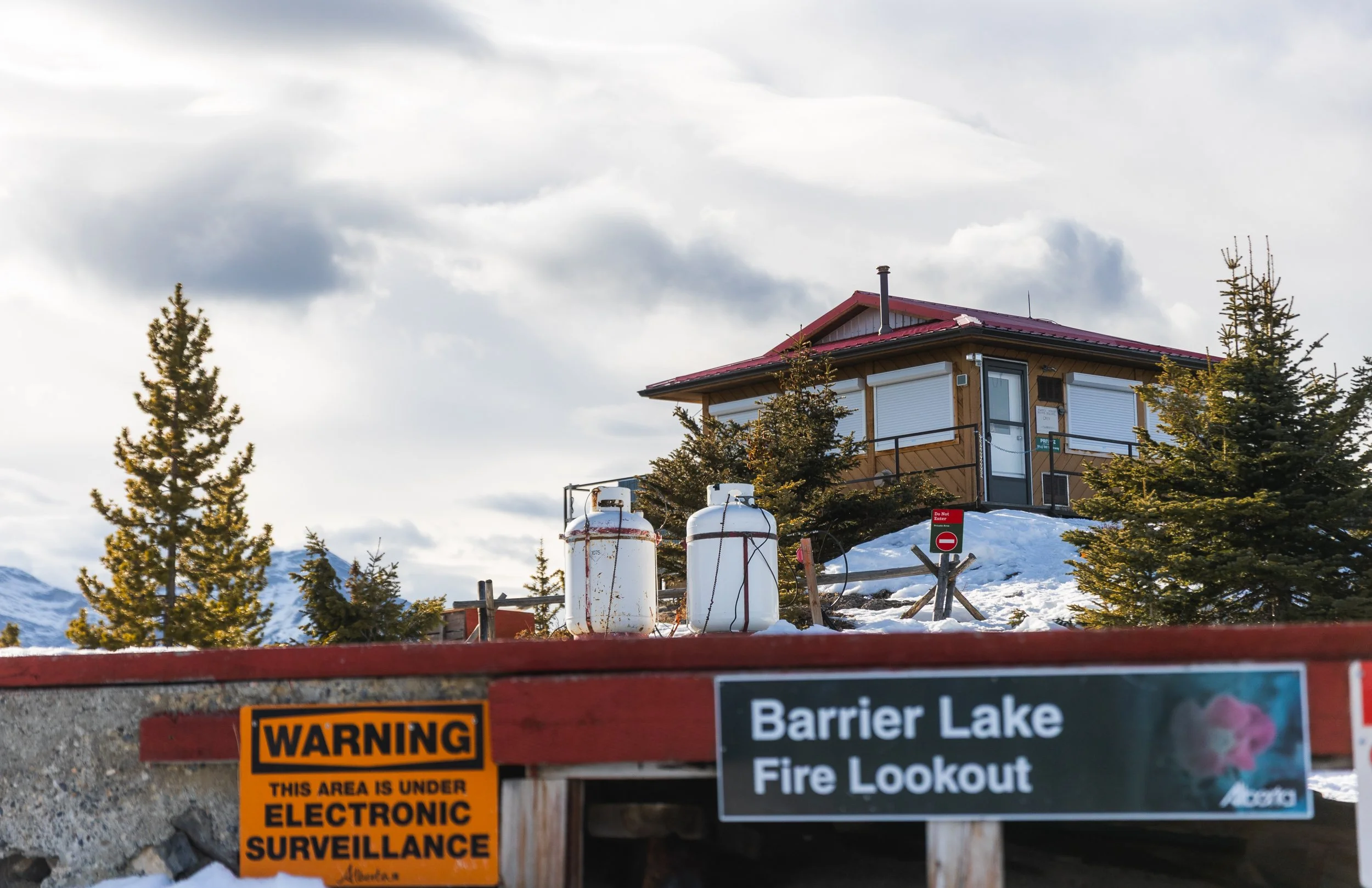 barrier lake look out