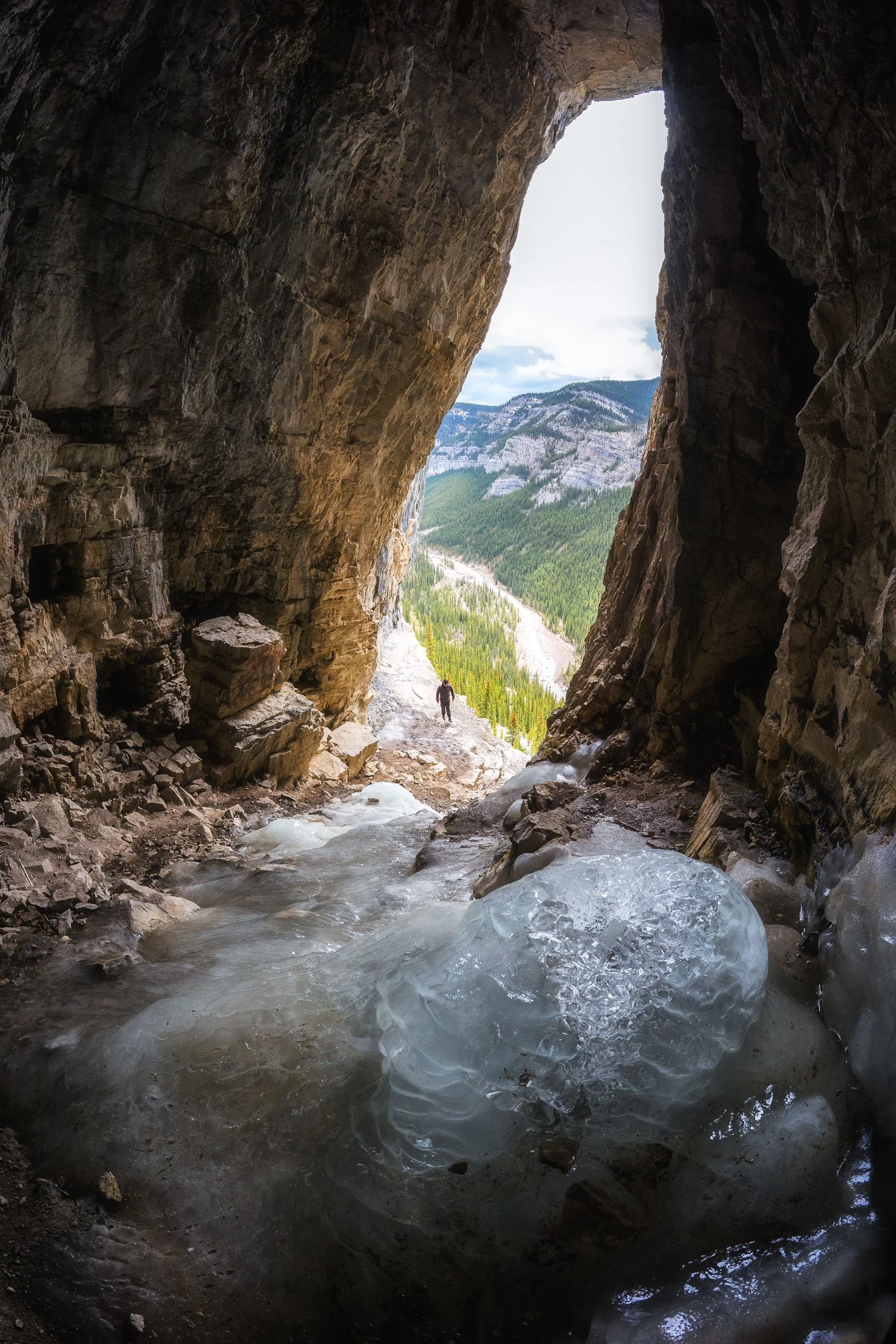 canyon creek icecave