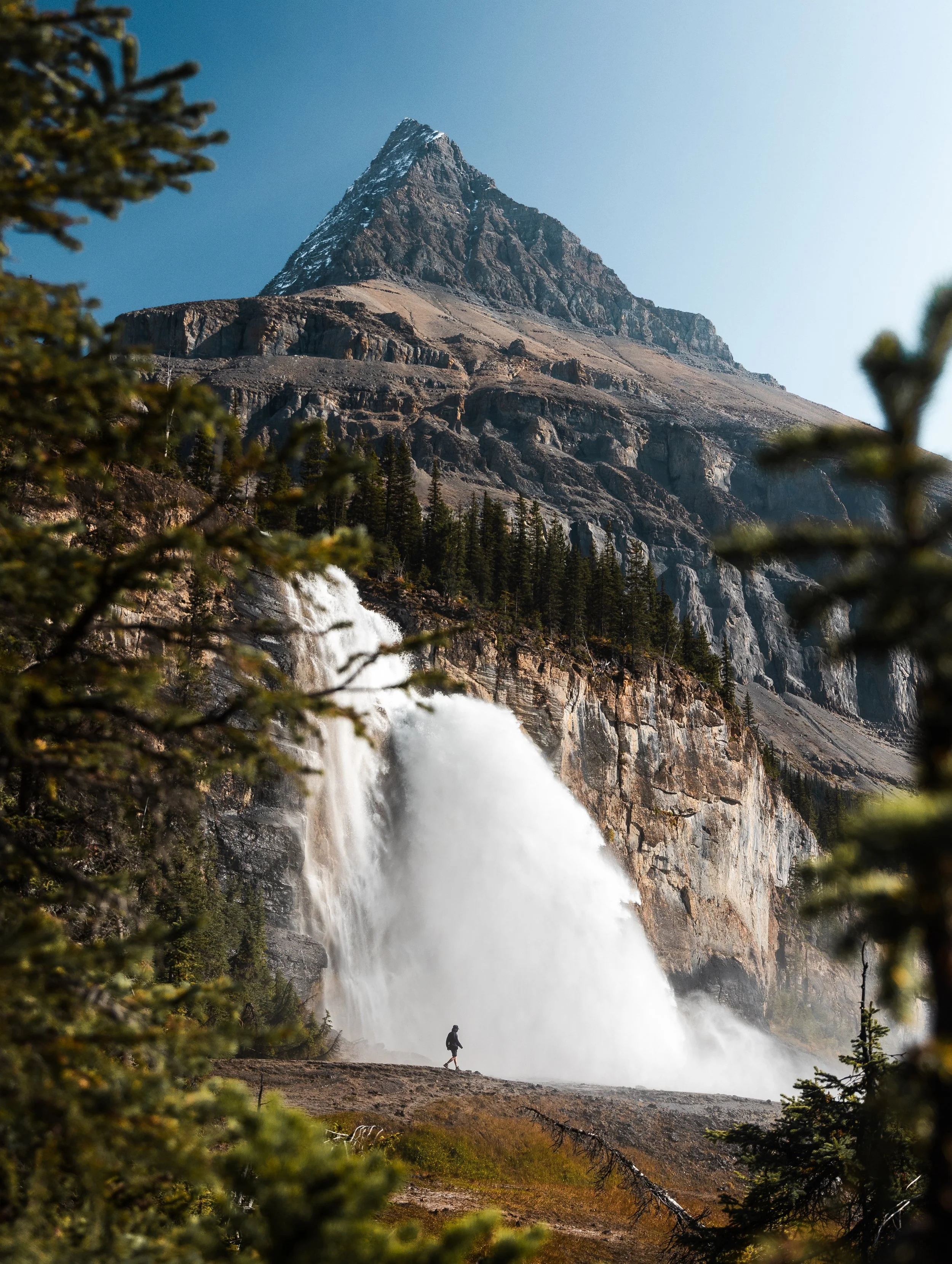 Emperor Falls Berg Lake trail