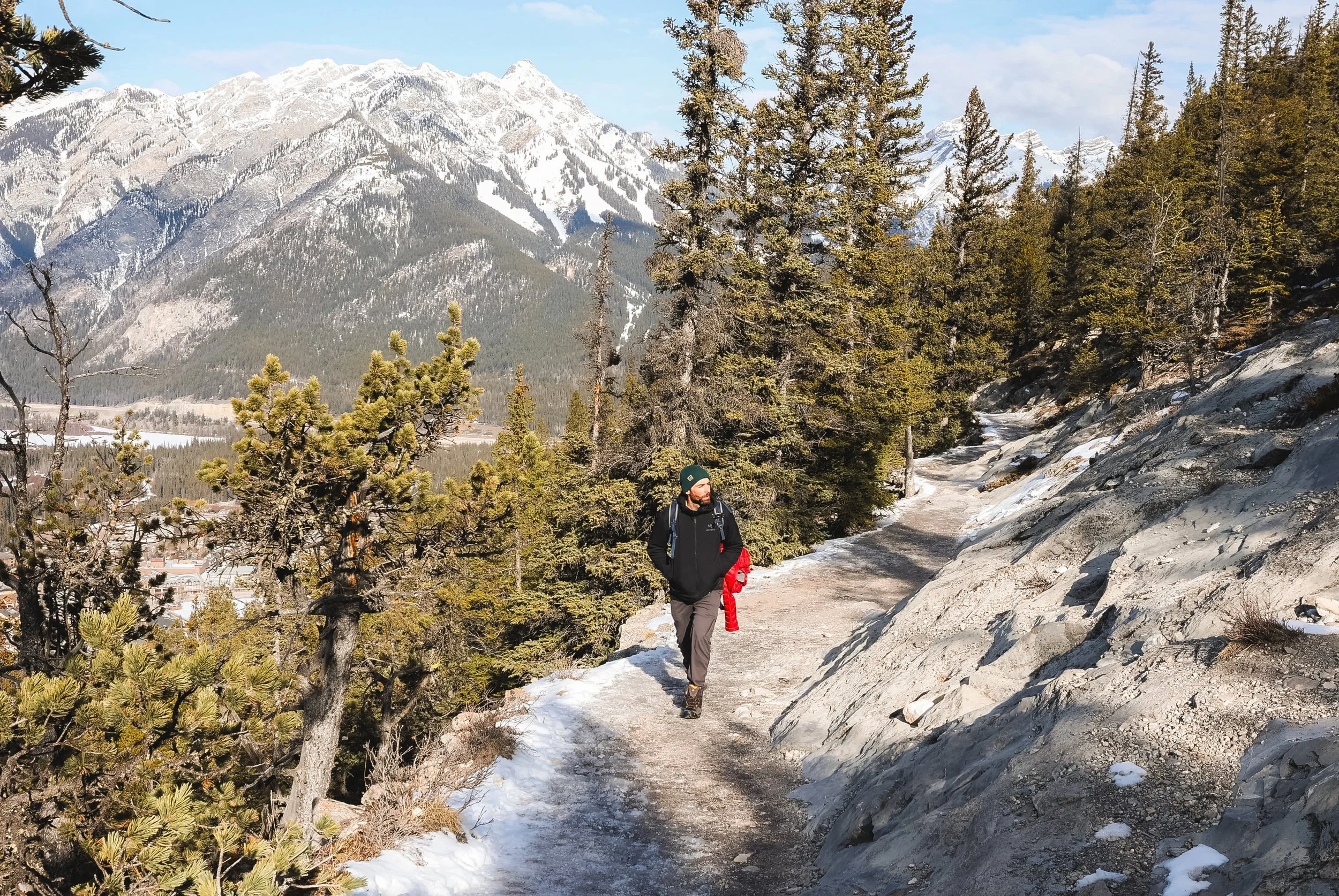 tunnel mountain trail
