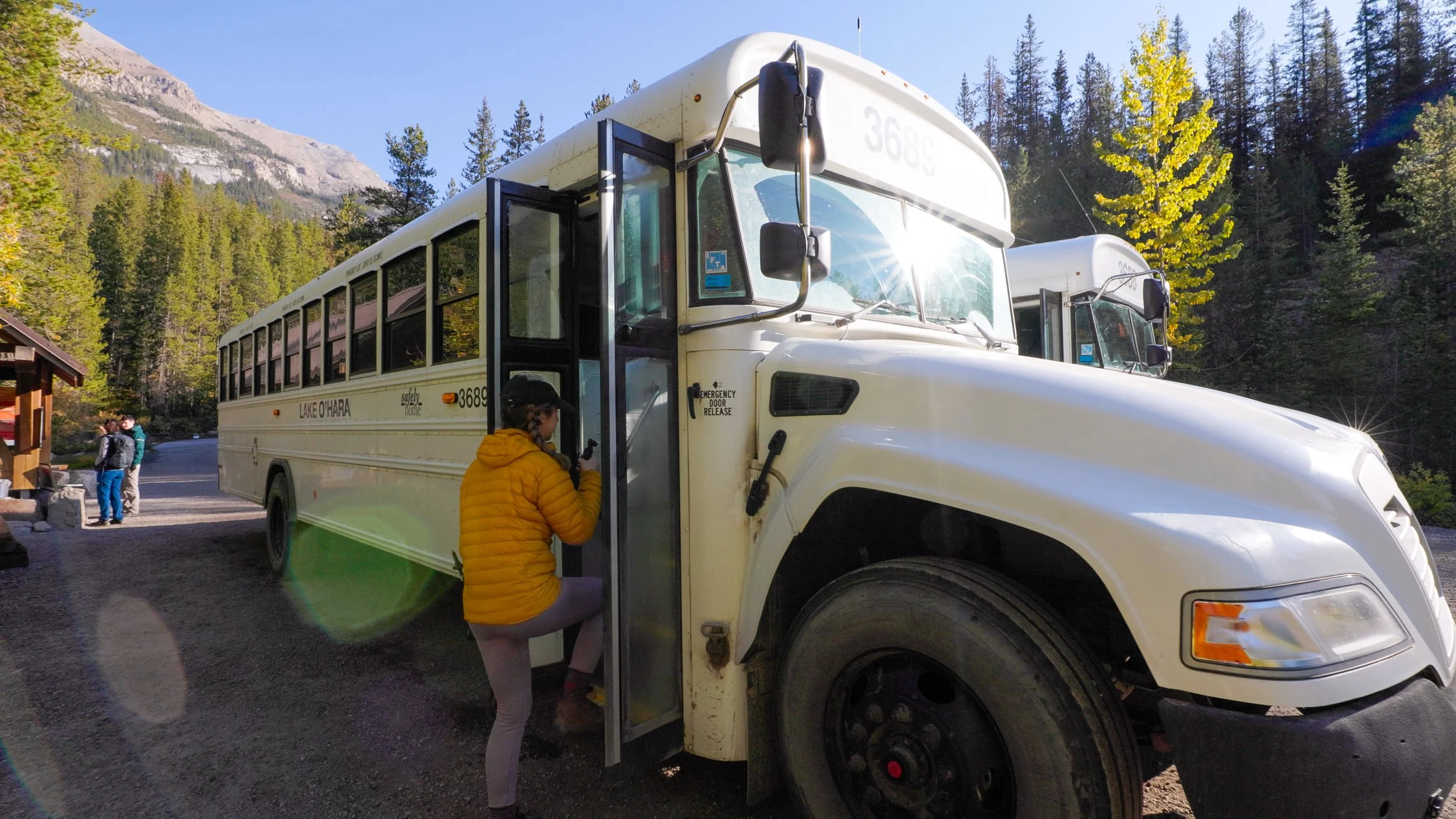 lake ohara bus