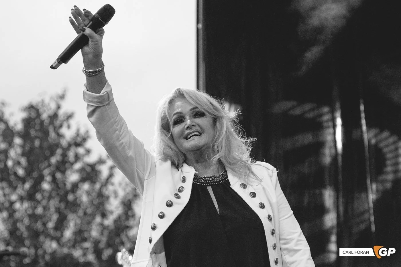 Bonnie Tyler Leopardstown racecourse -25.jpg