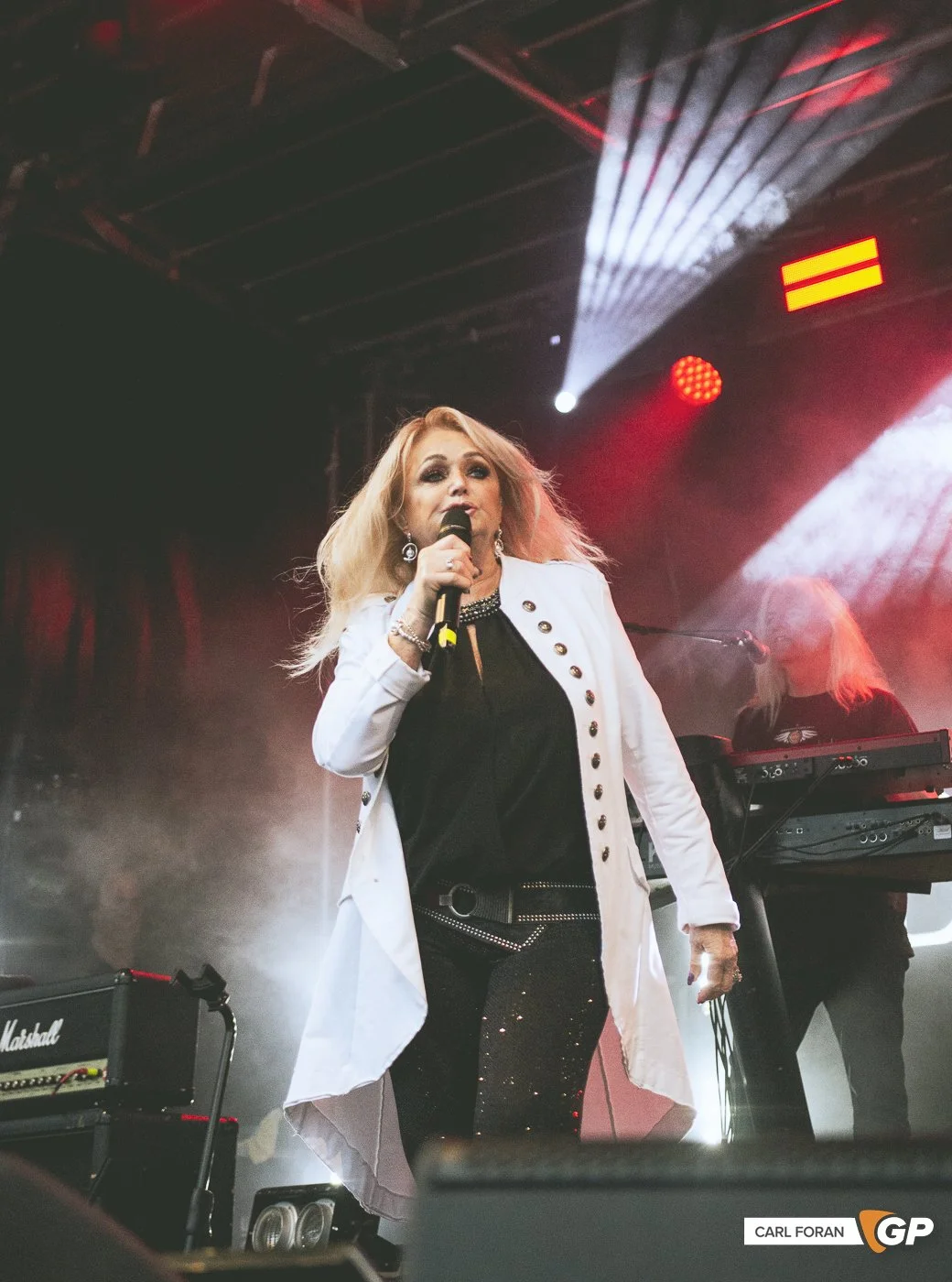 Bonnie Tyler Leopardstown racecourse -34.jpg