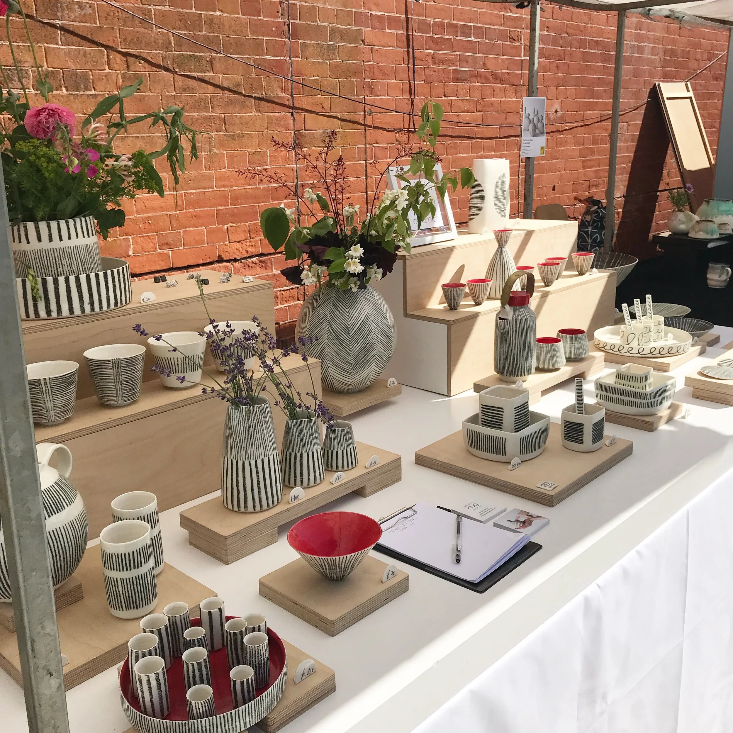  This year I had my first time at Earth &amp; Fire - a very well-known ceramic fair in Nottingham at the Welbeck estate.   Two days of fine weather and many visitors followed a brilliantly organised build of the show. Potters from all corners and int