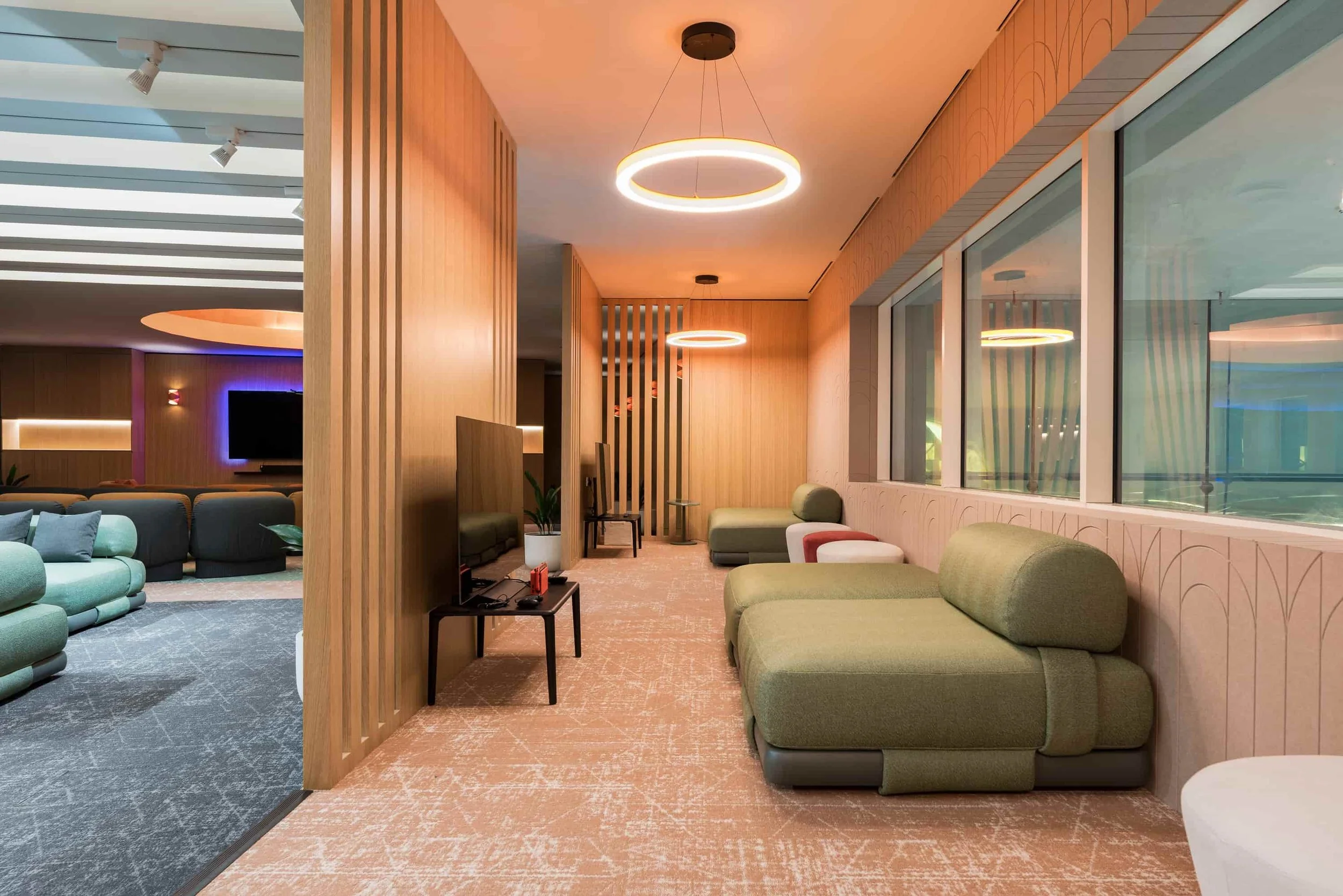 Carnegie Mellon University Qatar_student lounge_Biofilico wellness design 5.jpg