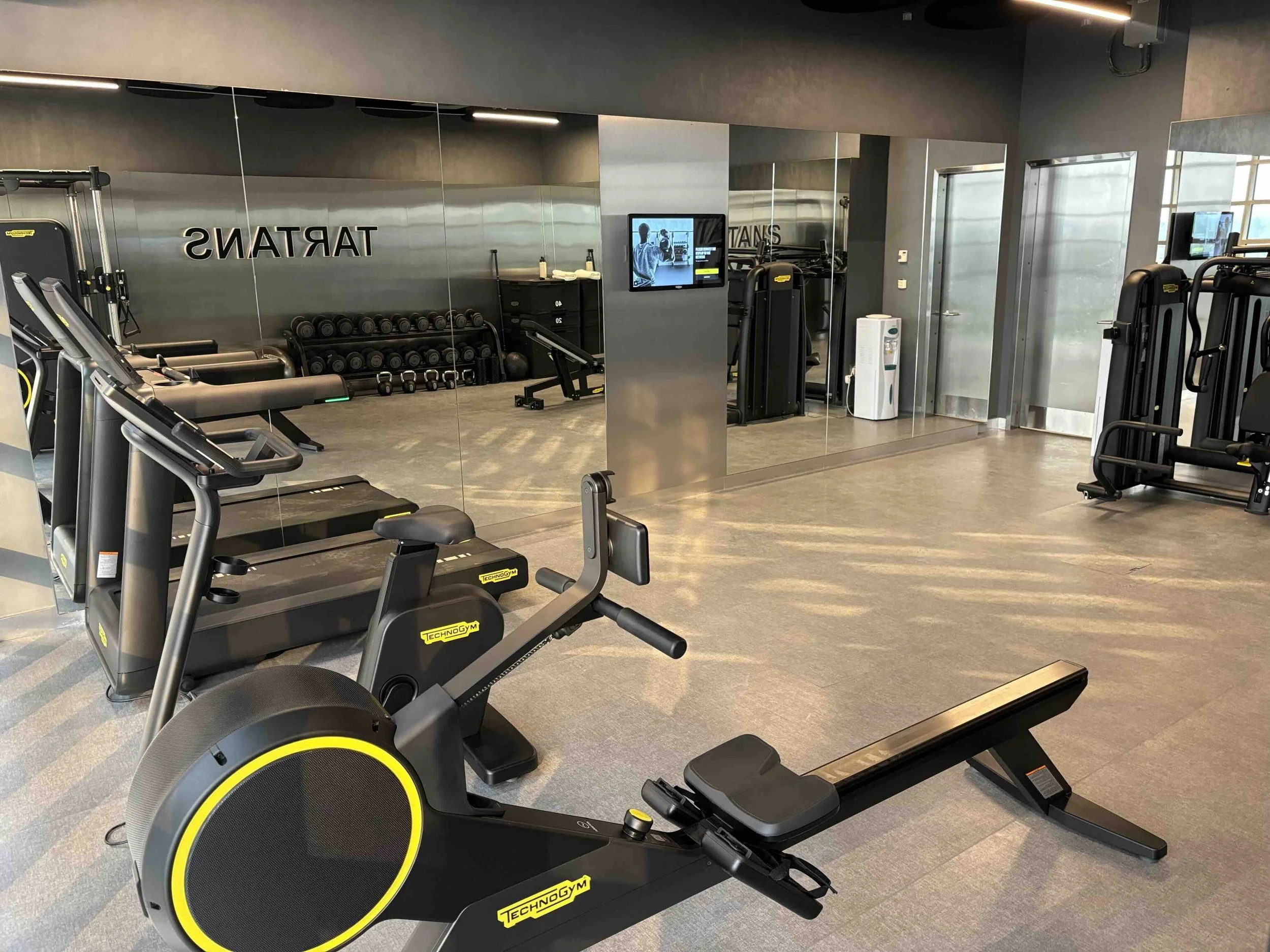 Carnegie Mellon University Qatar - campus - wellness design by Biofilico - student gym