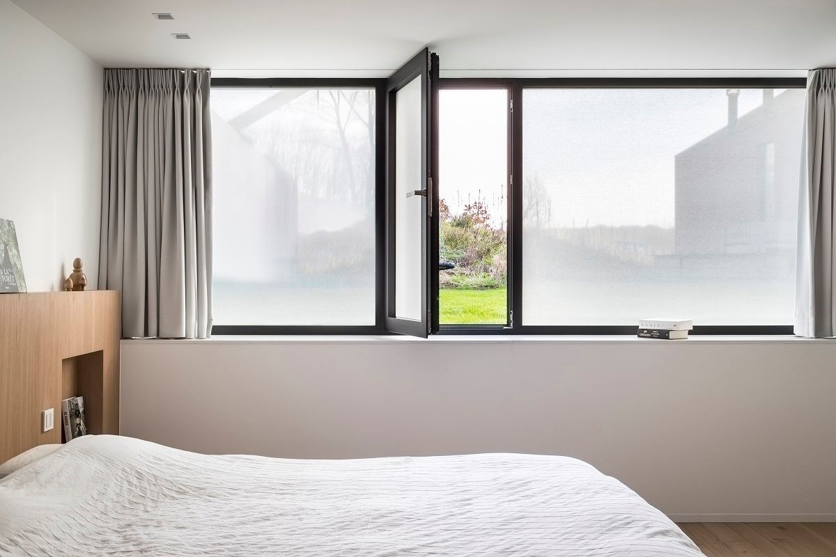 0000510_inspiratie-slaapkamer-open-raam-chalk.jpeg