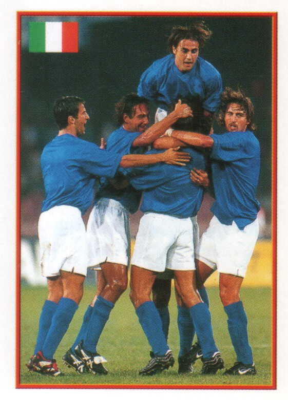 Merlin's Europe 2000 (INGHILTERRA) I festeggiamenti per un gol con F.Cannavaro in alto.