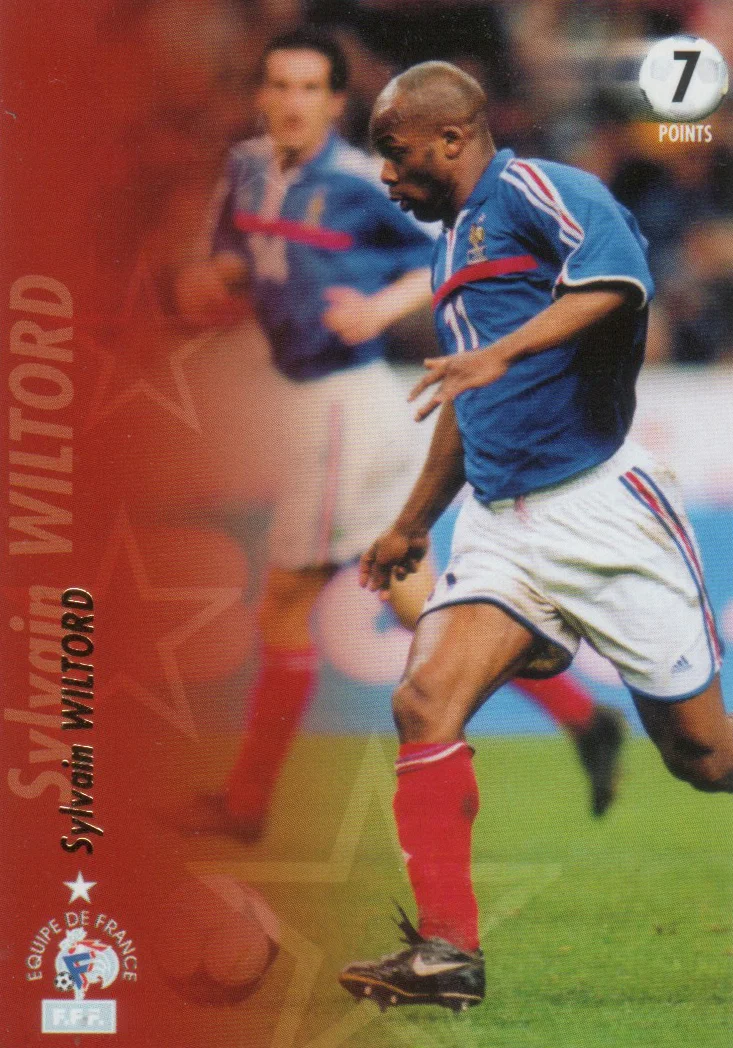  Panini Equipe de France 2002-2003 (FRANCIA) Nella cards di Wiltord sullo sfondo si nota Micoud. 