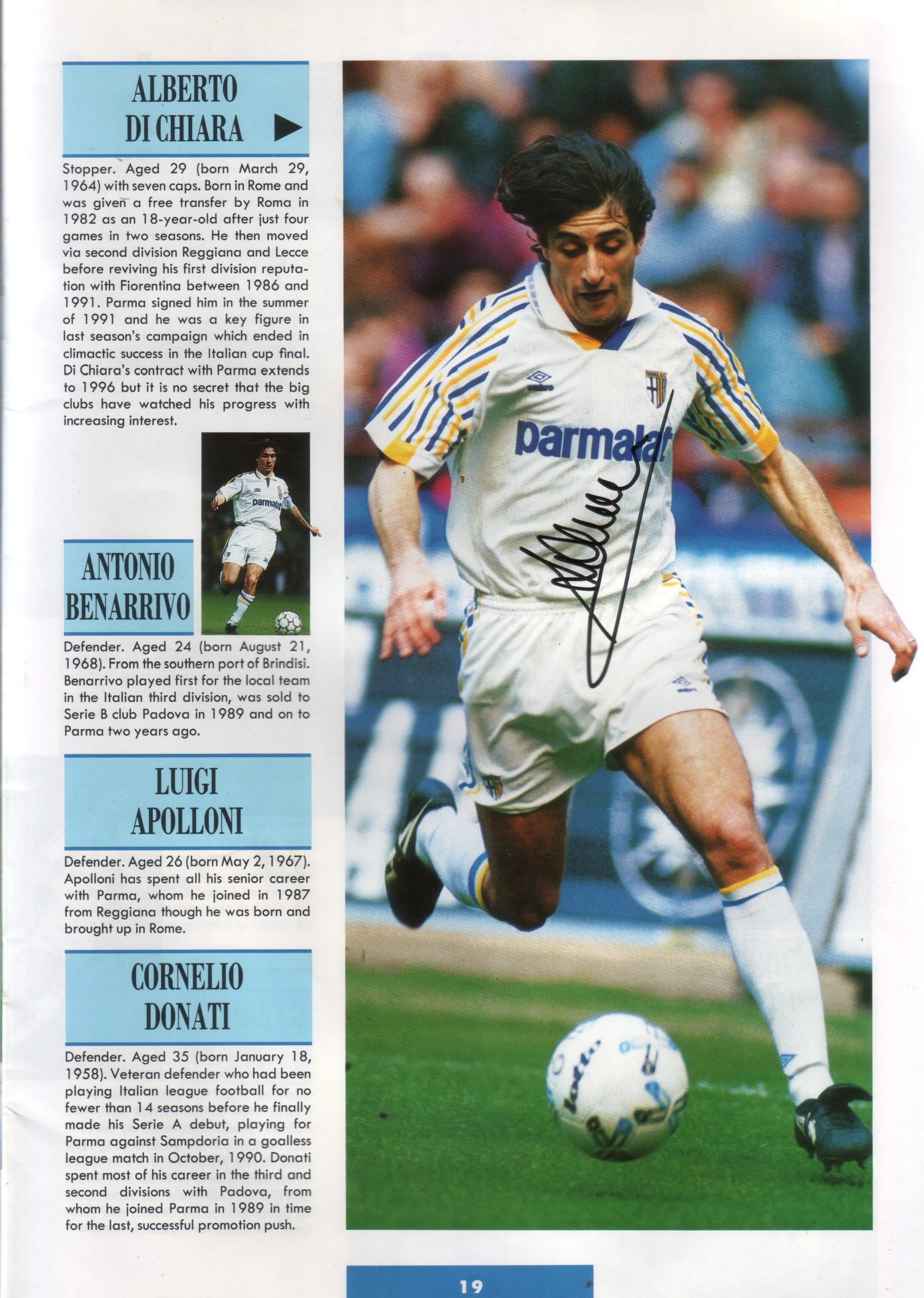  Una pagina interna del Match Program della finale contro l’Anversa autografata da Alberto Di Chiara. 