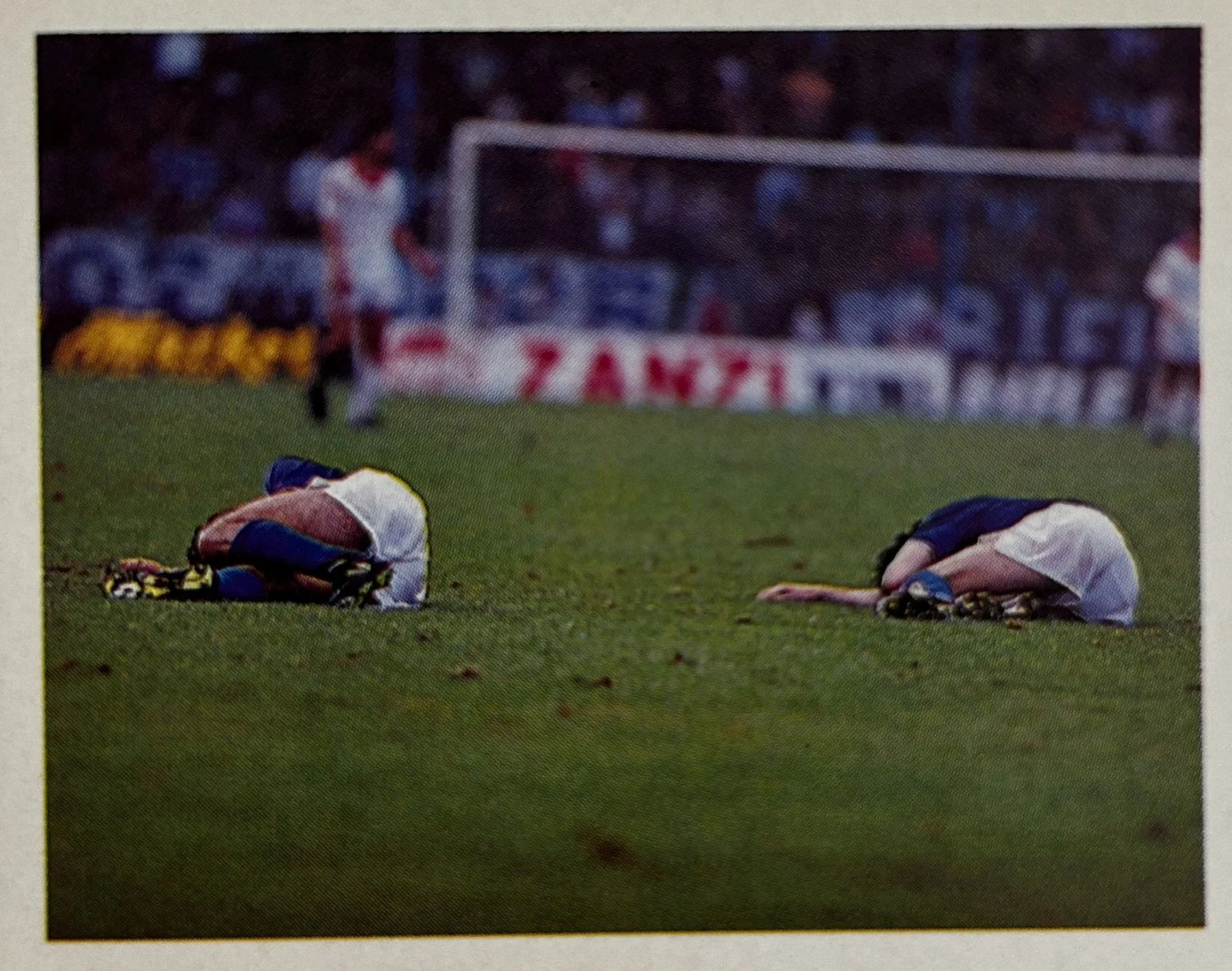  Nazionale Olimpica 1992 Alessandro Melli e Gianluca Sordo a terra  Vallardi È il Calcio 1992/1993 - Il mondo nel pallone 