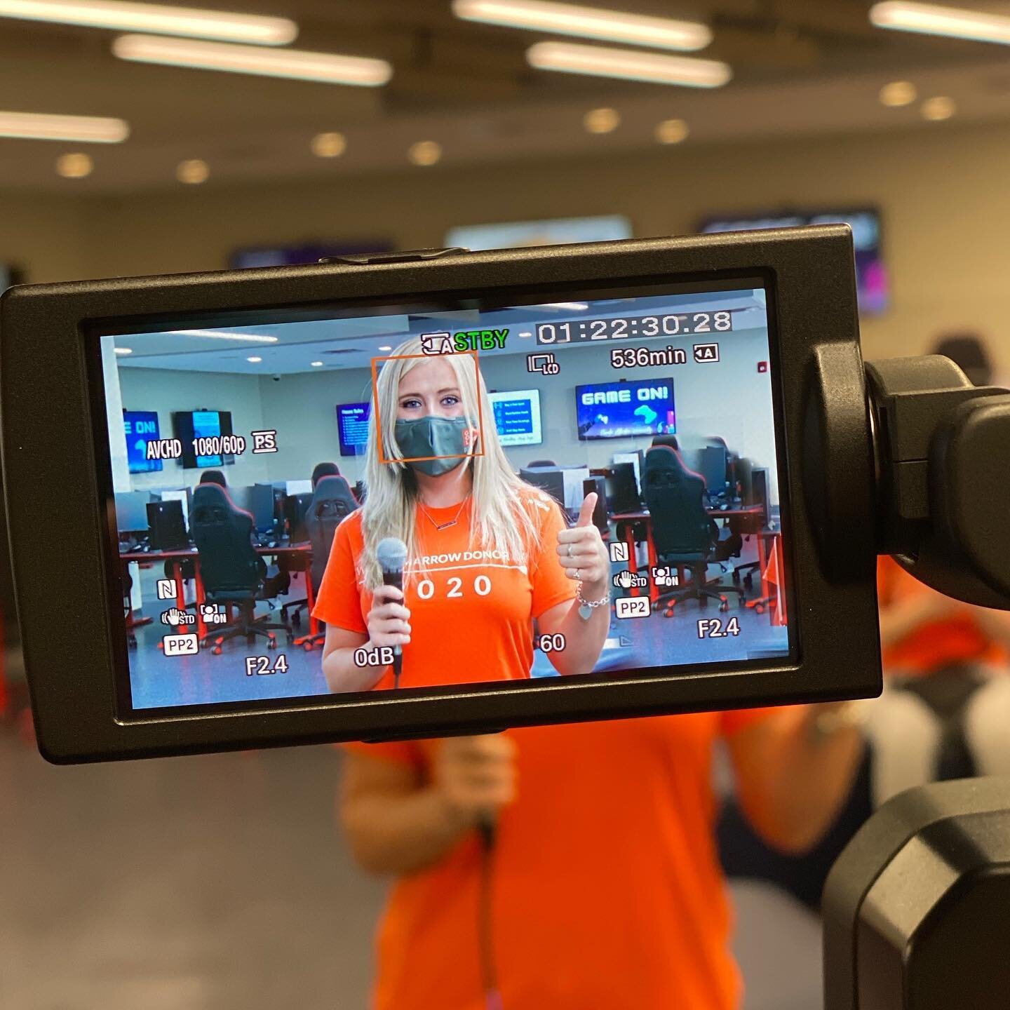 Super happy to be back in front of the camera, and for such an awesome event with @fau_esports and @giftoflifemarrowregistry 🥺💕