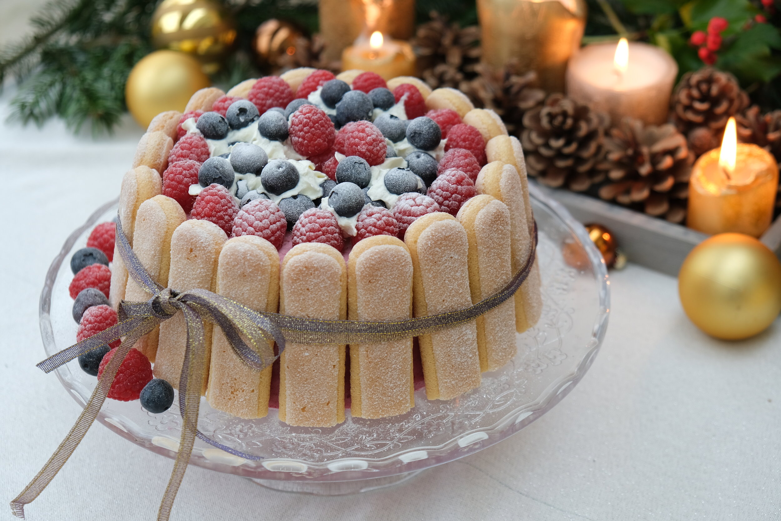 Frambozen-bessen charlotte