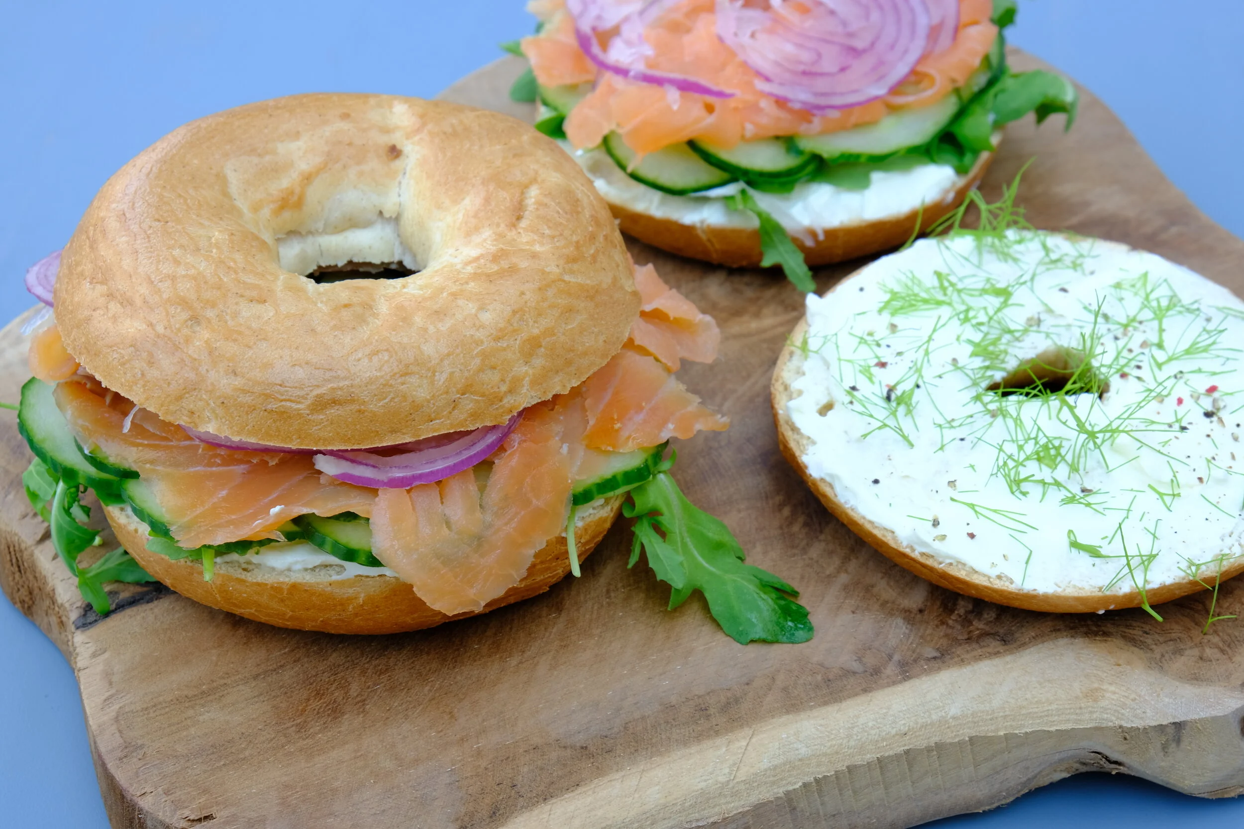 Bagel met gerookte zalm en roomkaas