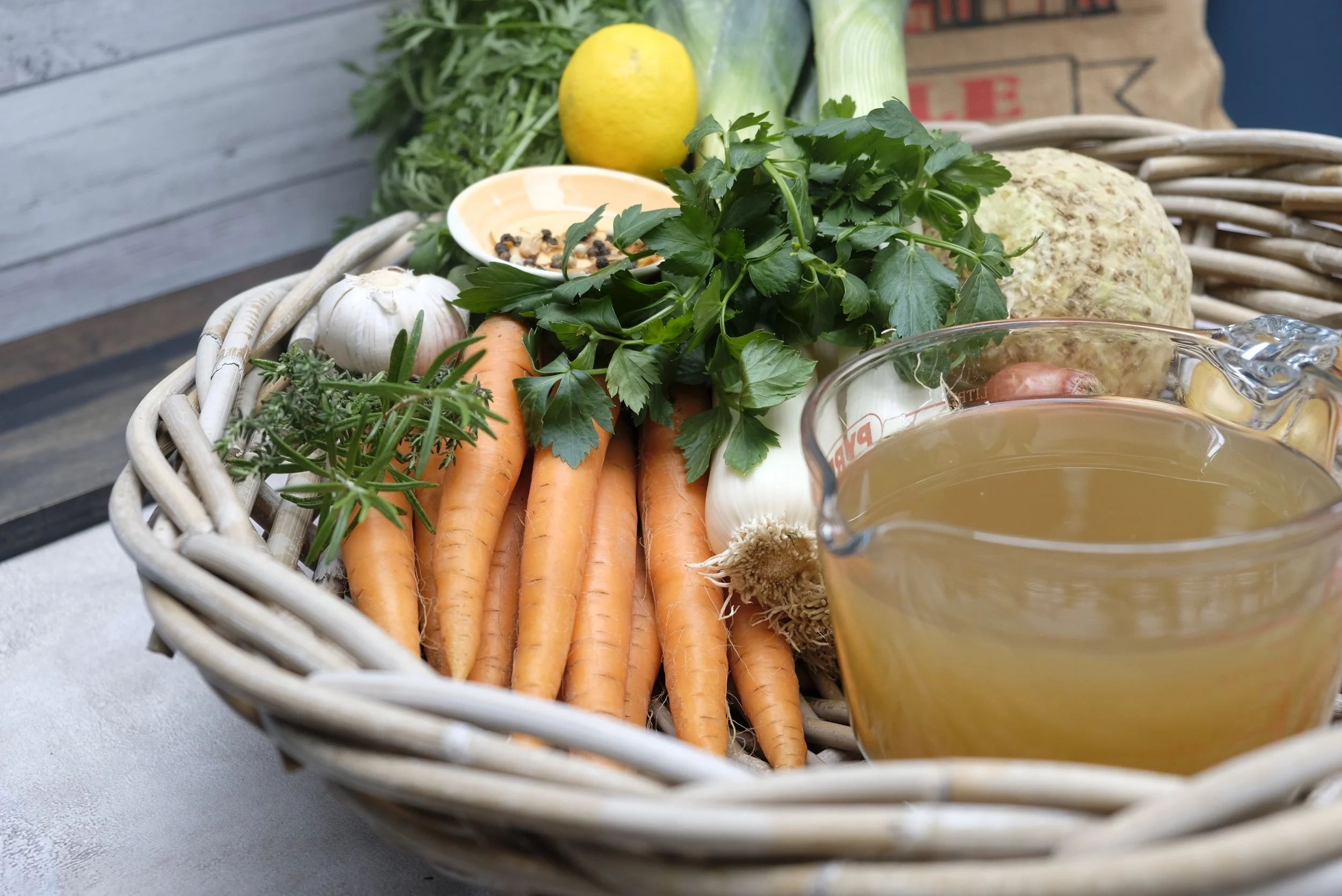 Basisbouillon van rund, kip, vis of groente
