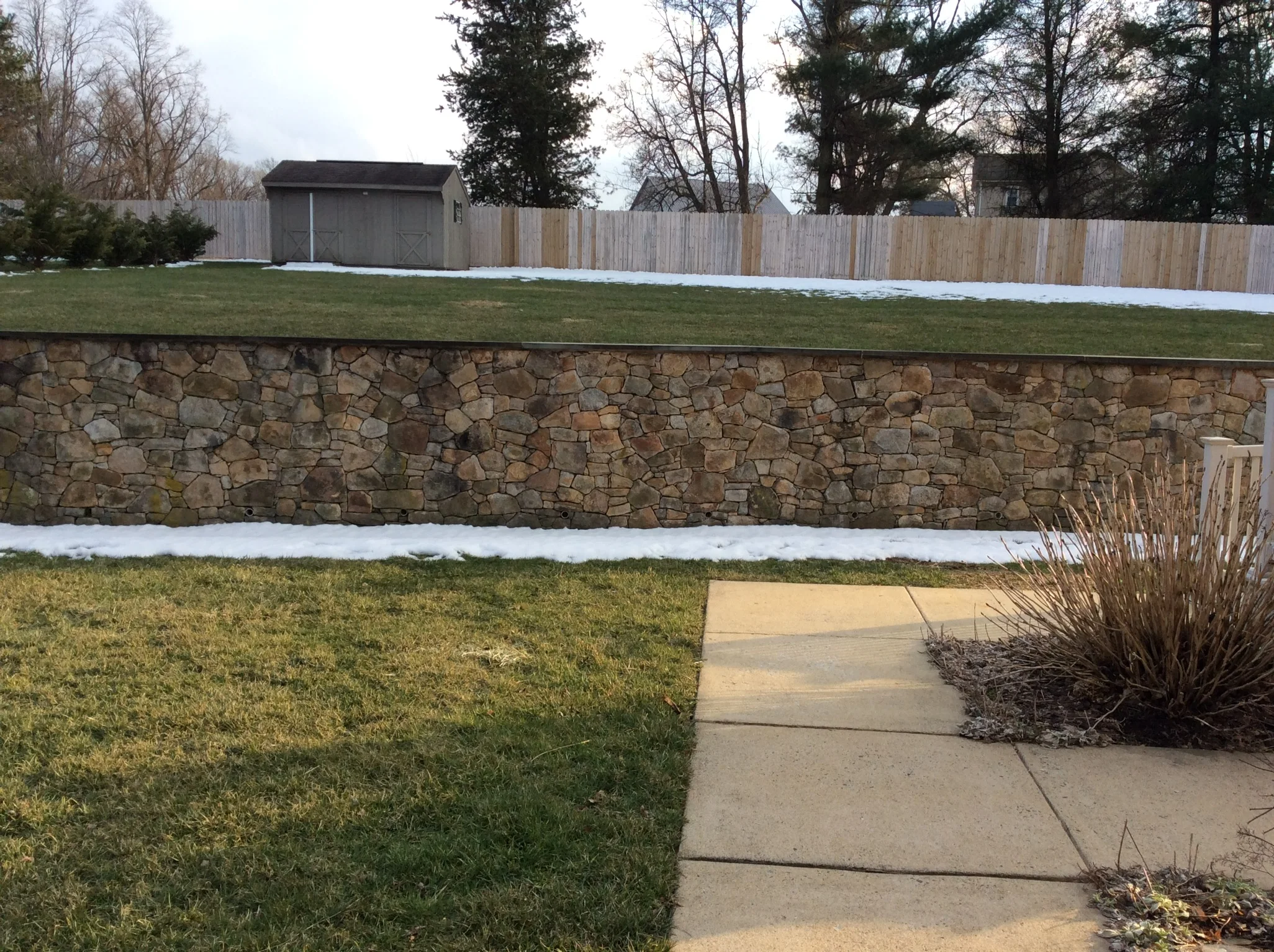 Retaing wall IMG_2296.JPG