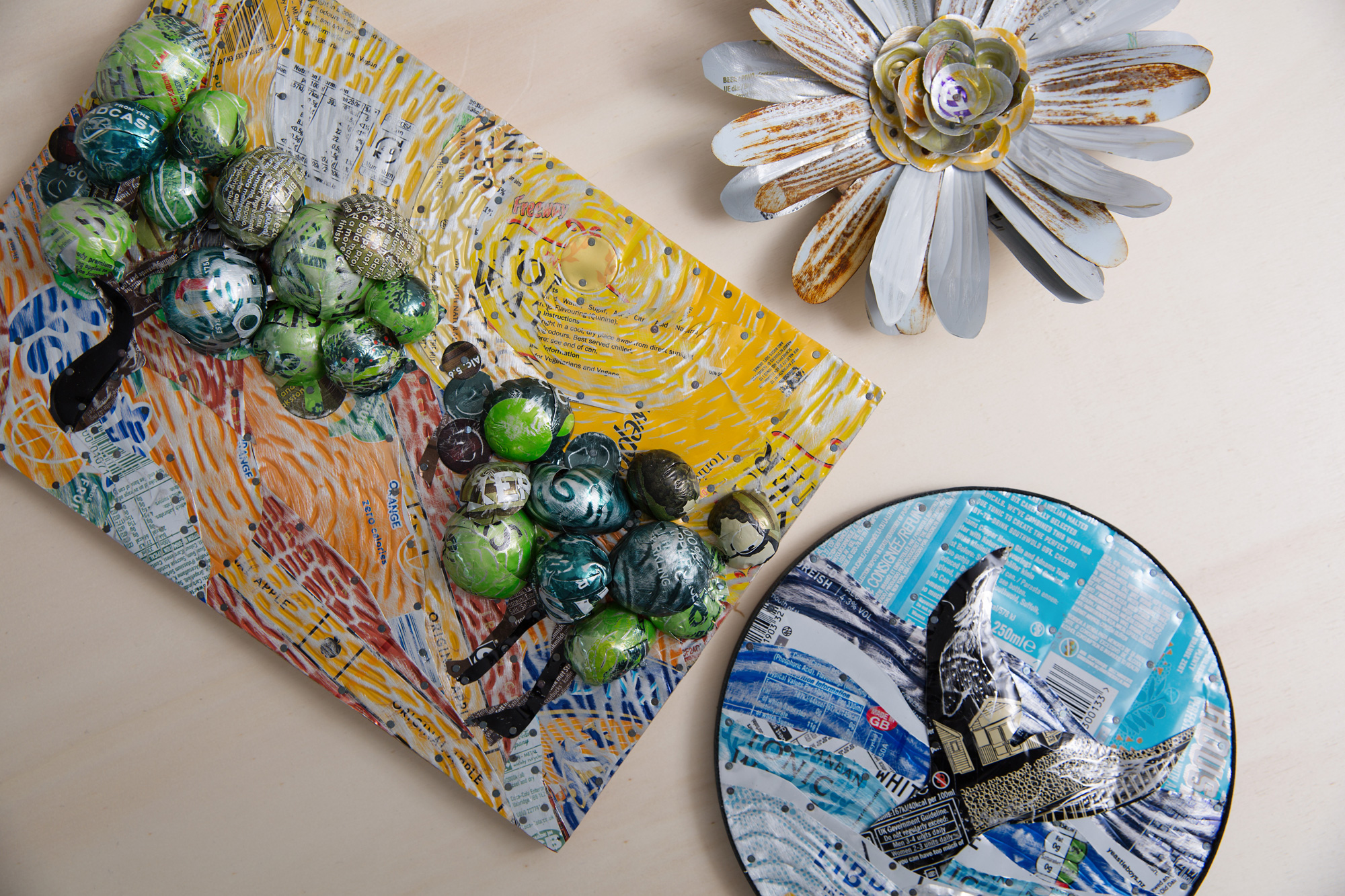 Three pieces of drinks can soda can metal artwork tin making workshop flower landscape and fish tail picture gallery