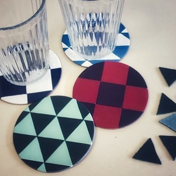 Make leather mosaic Coasters that will make your eyes go squiffy!! #leather #coasters #make #geometric #check #triangle #pattern #chessboard #blue #red #drinks #glasses #interiors #table #decor