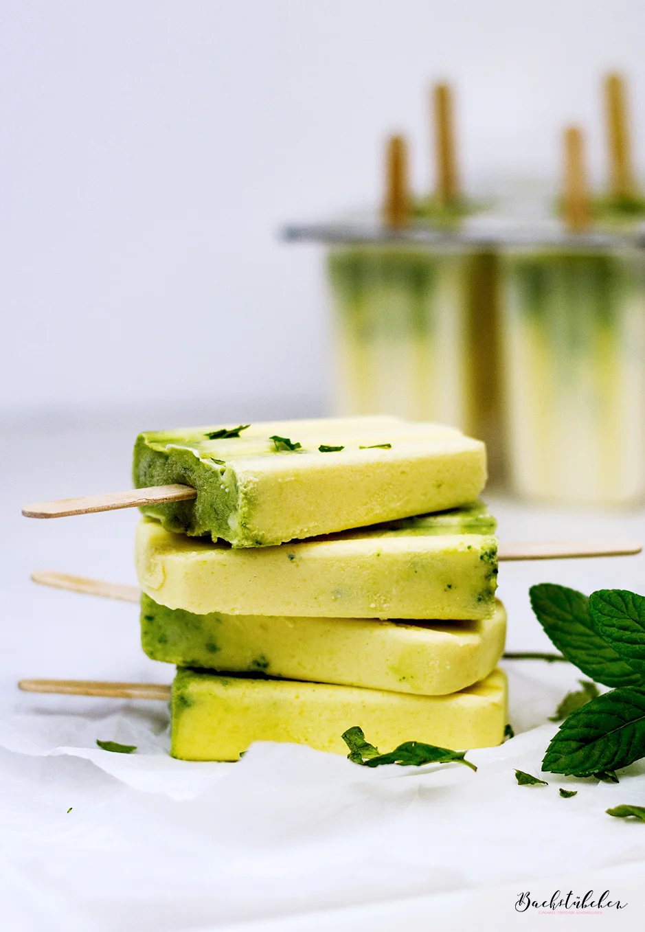 mango kokosmilch popsicles2.jpg