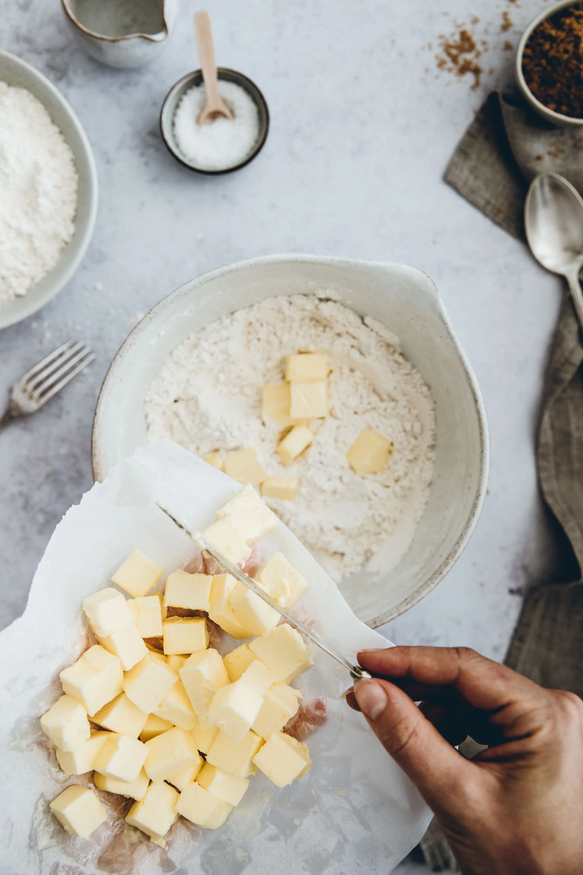 Ohne eiskalte Butter wird dein Pie-Teig nichts.