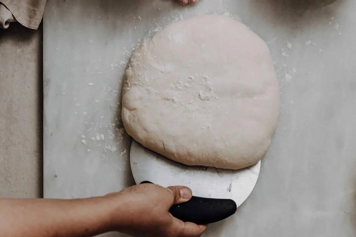 Brot in Form bringen: Rund- und Langwirken