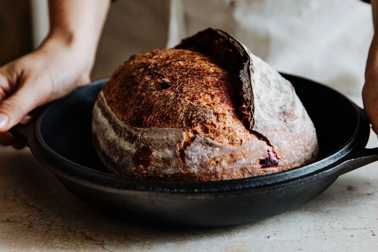 Brot im Topf backen: So geht es richtig
