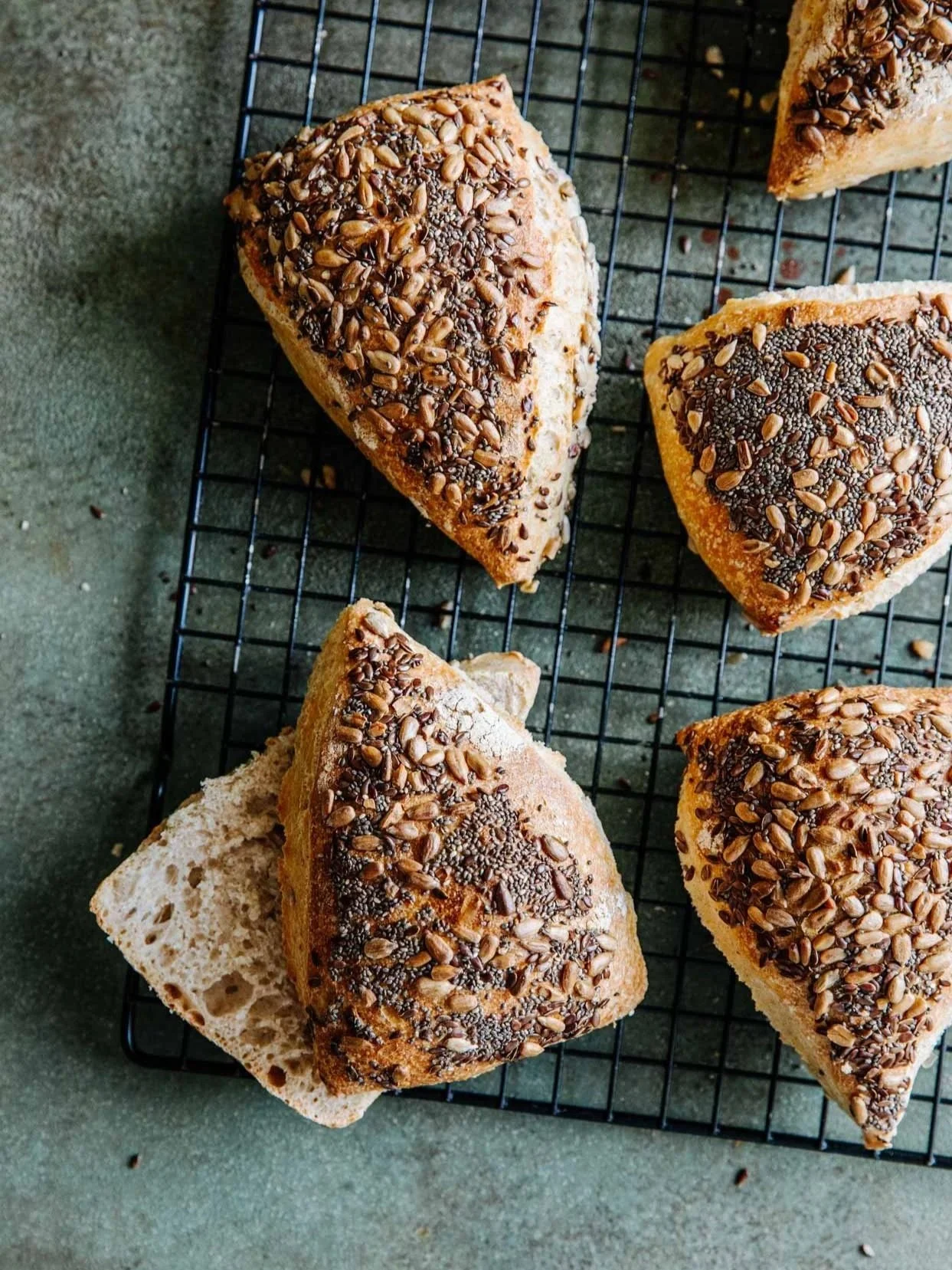 Schnelle Brötchen mit Sauerteigresten (Auffrischbrötchen)
