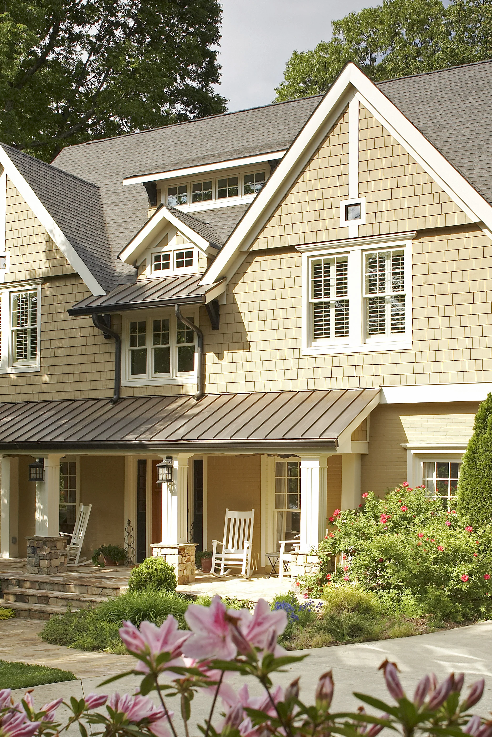 4711 Dudley Lane April.2010_2 detail crop at front.jpg