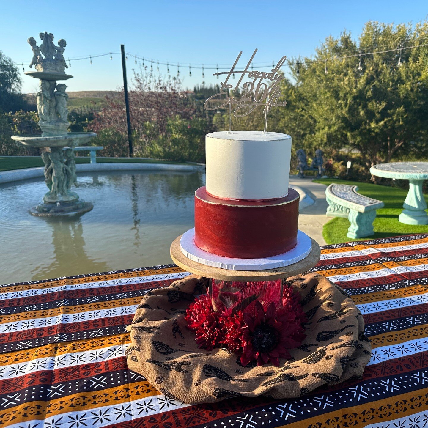 Beautifully Burgundy wedding cake⁠
⁠
⁠
Have an upcoming wedding? Call us at⁠
(951) 699-2399 for a wedding consultation⁠
or visit our website at www.1914bakery.com for more info!⁠
⁠
#dessert #cakedesigner #flowers #temeculawine #chocolate #food #custo