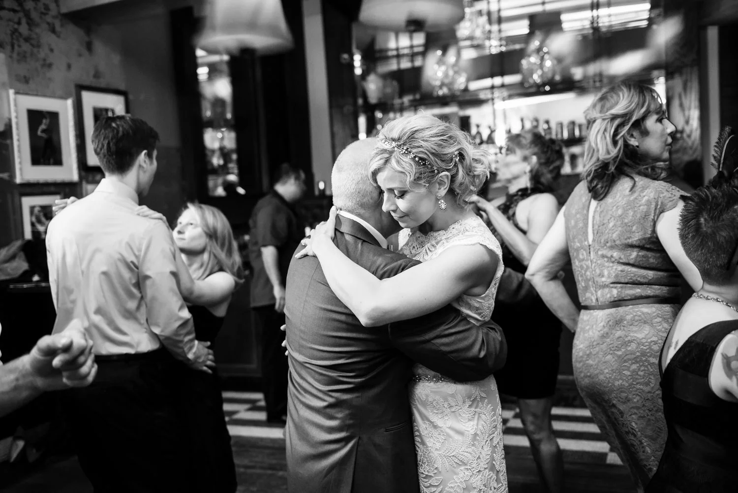 Lisa-Marie-Cerny-Chicago-wedding-photographer-53.jpg