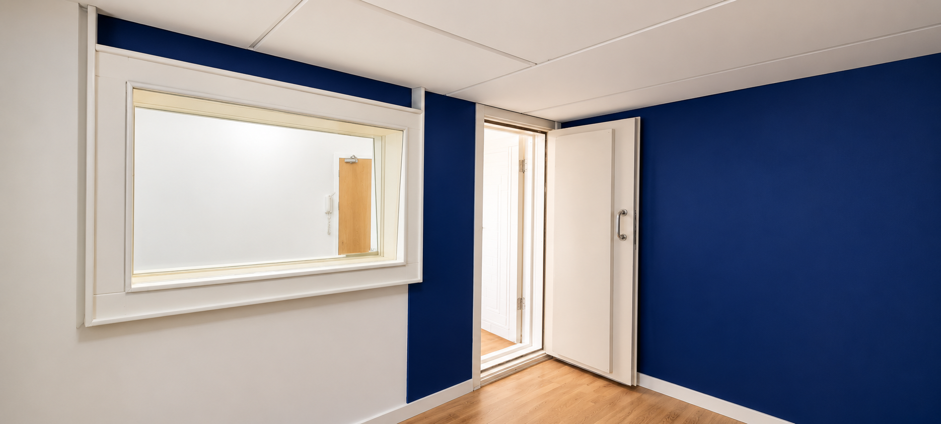Modern Navy Observation Room.png