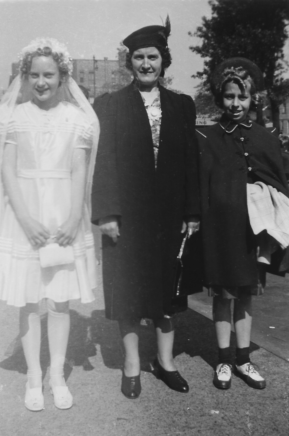 Bernice, Mom and Rita, 1942