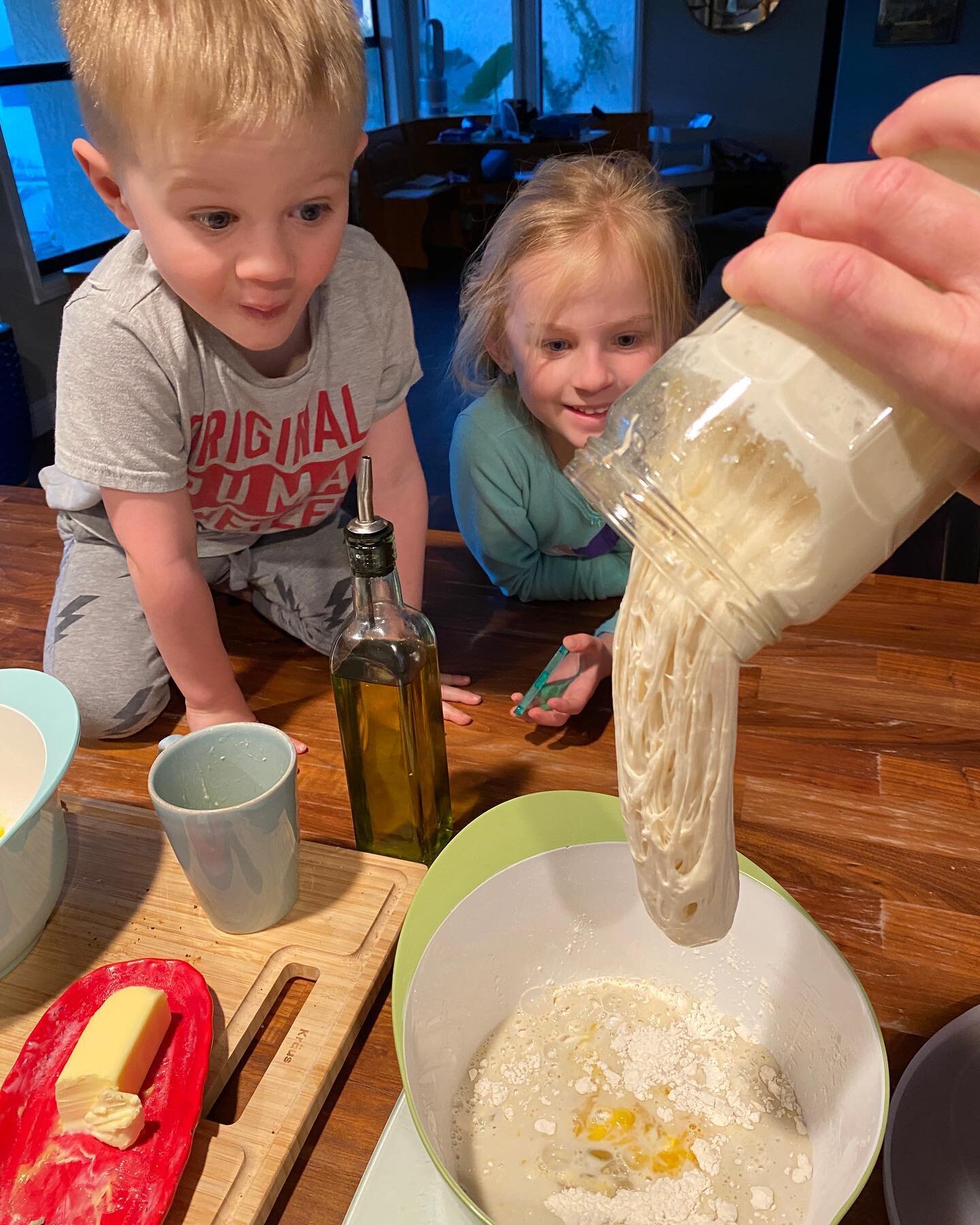 We had an *emotional* night last night with mom going on her first work trip in over two years. Sourdough blueberry pancakes to the rescue! Big and fluffy thanks to a cup of active bubbly starter and foamy egg whites (and a little baking powder 😉). 