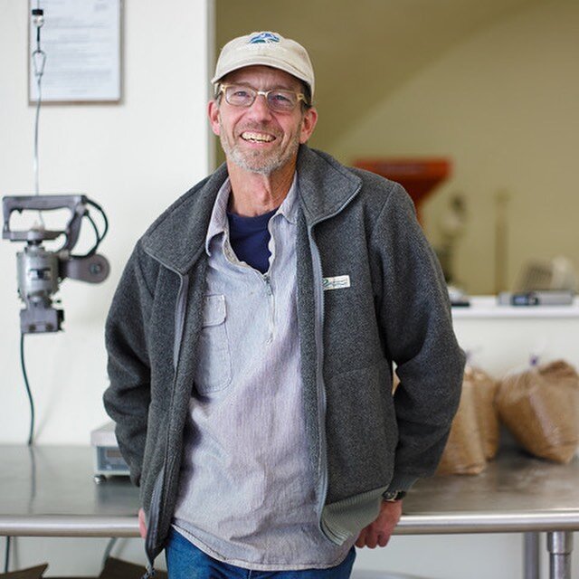 On this episode of the Sourdough Podcast, David Kaisel of @capay_mills joins me to talk about his recent crowdsourcing success using the new platform @thesmbx David describes his unique path into milling and farming and his goal to resurrect communit