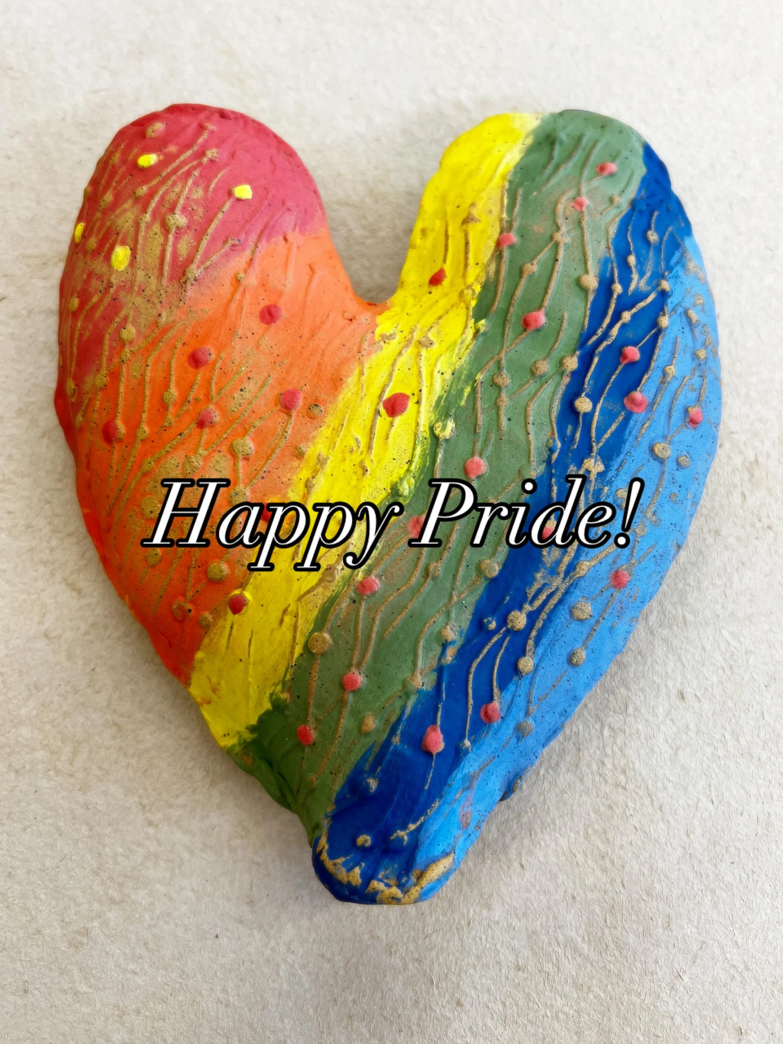 Rainbow totem topper by our wonderful member Bobbie!

#pride #ceramicrainbow #rainbowheart #totem