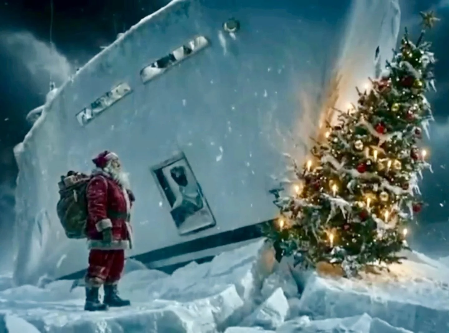 Season&rsquo;s Greetings ✨
Wishing you a Merry Christmas and a Wonderful New Year.

Watch the Christmas video via the link in bio.

With best wishes, ER Yacht Design Team