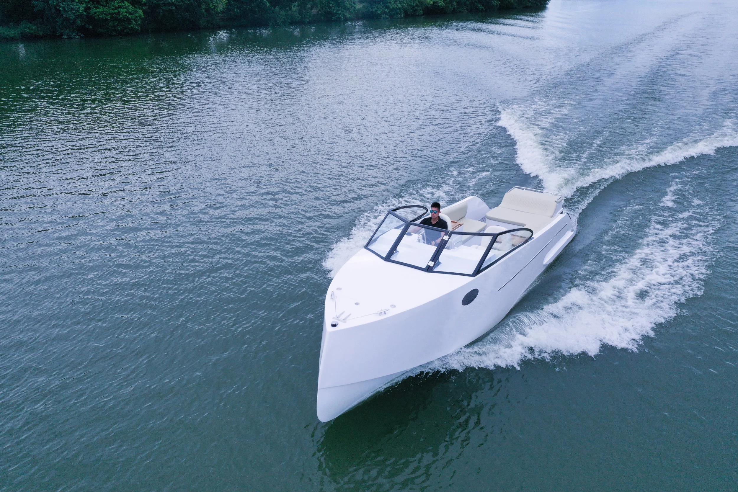Aquabolt bow